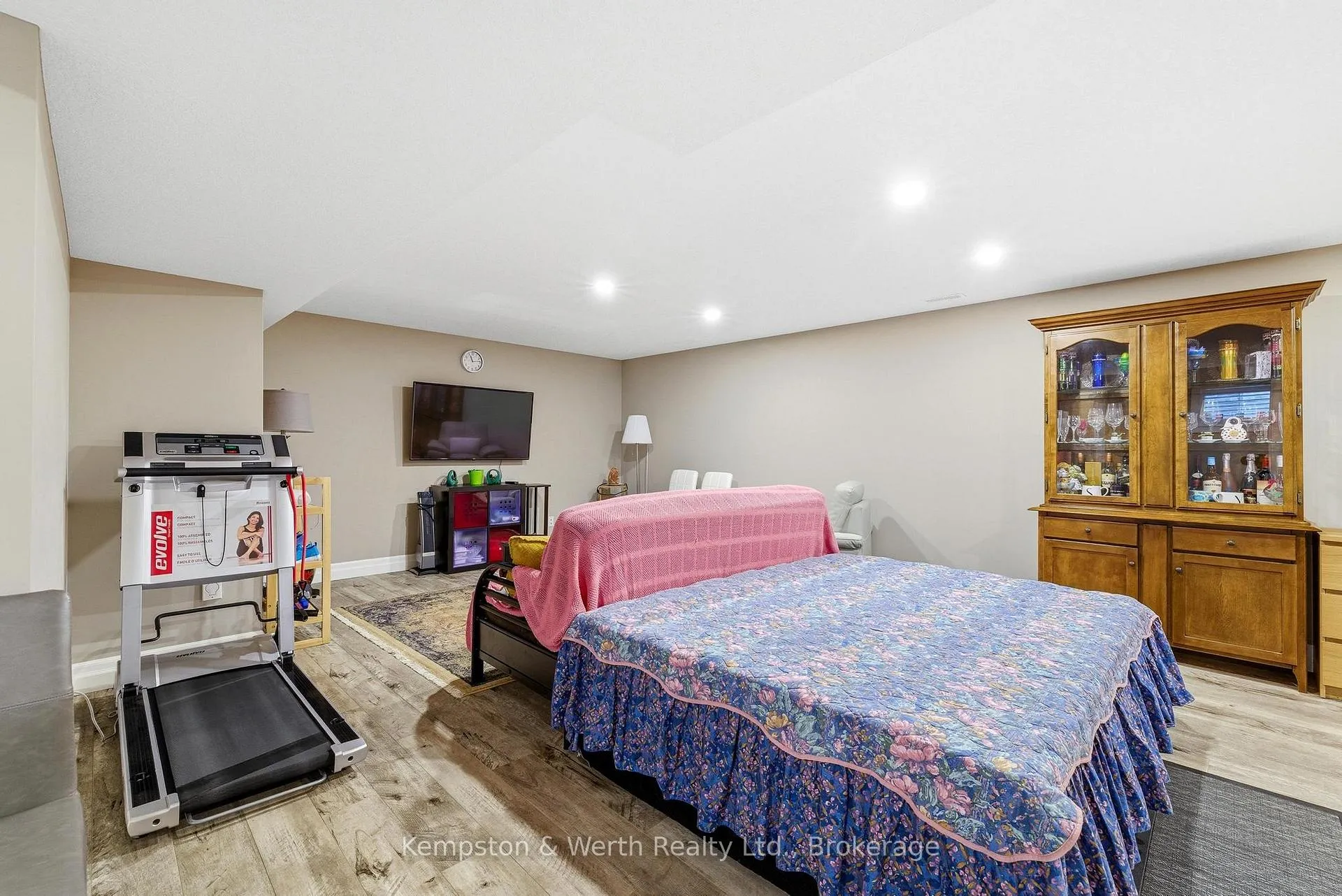 Photo 27 of 235 Krotz Street E, North Perth, Listowel — HOMEH