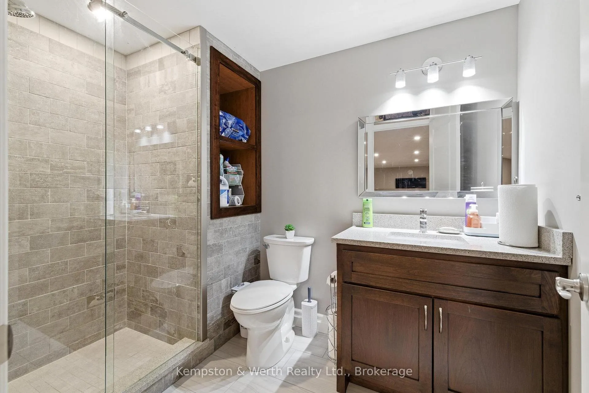 Photo 31 of 235 Krotz Street E, North Perth, Listowel — HOMEH