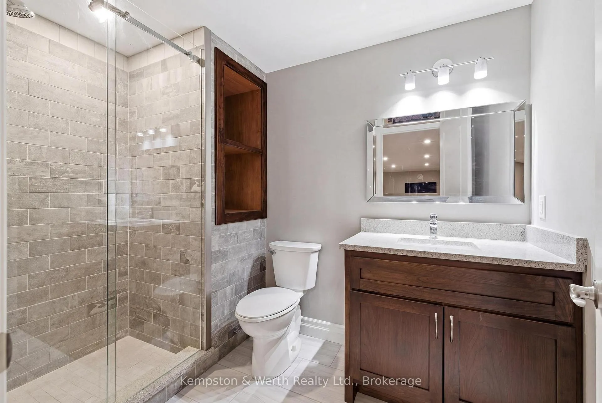 Photo 32 of 235 Krotz Street E, North Perth, Listowel — HOMEH