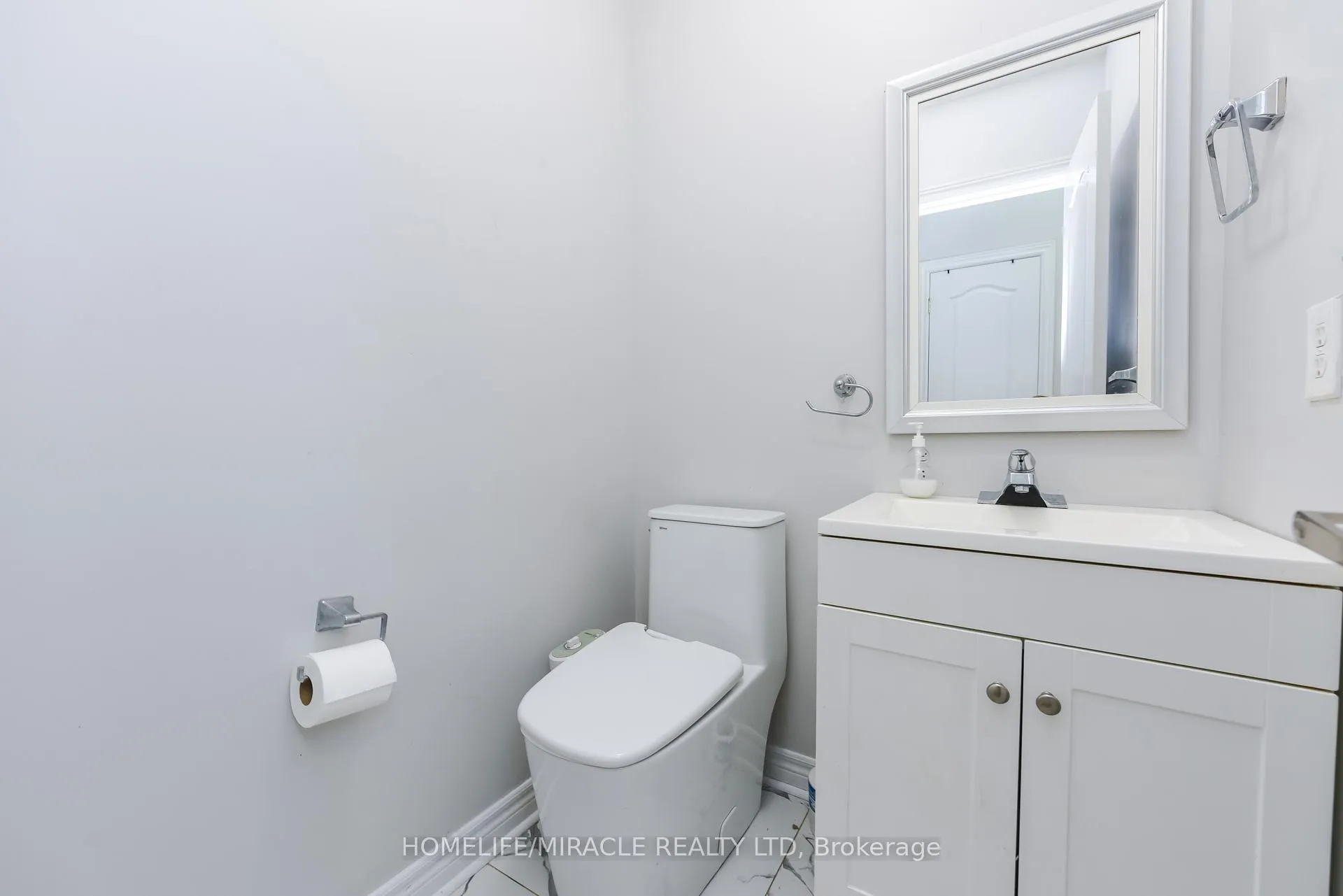Photo 10 of 20 Gamson Crescent, Brampton, Sandringham-Wellington — HOMEH