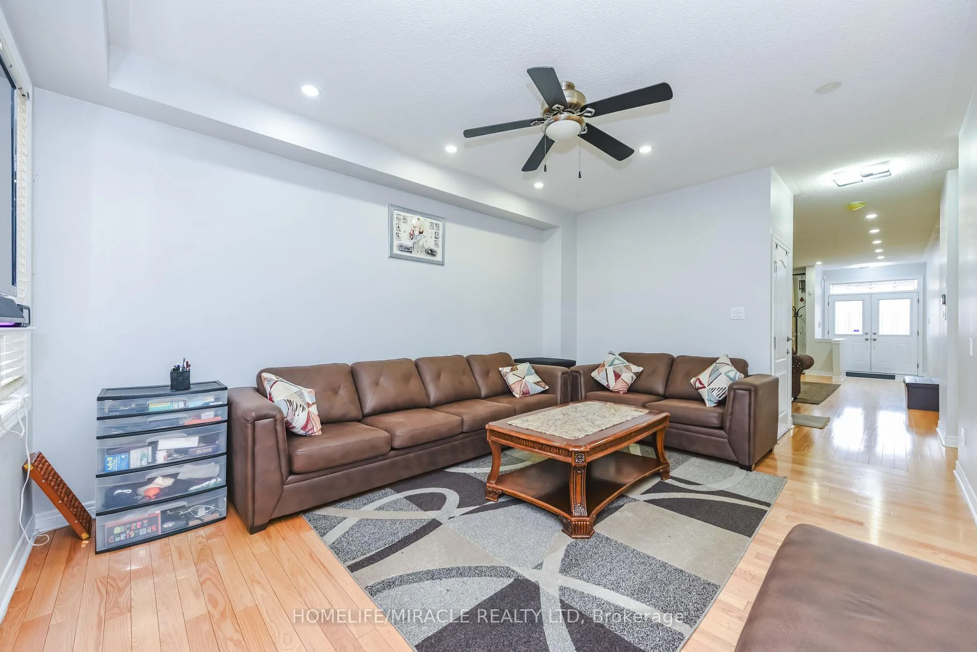 Photo 14 of 20 Gamson Crescent, Brampton, Sandringham-Wellington — HOMEH