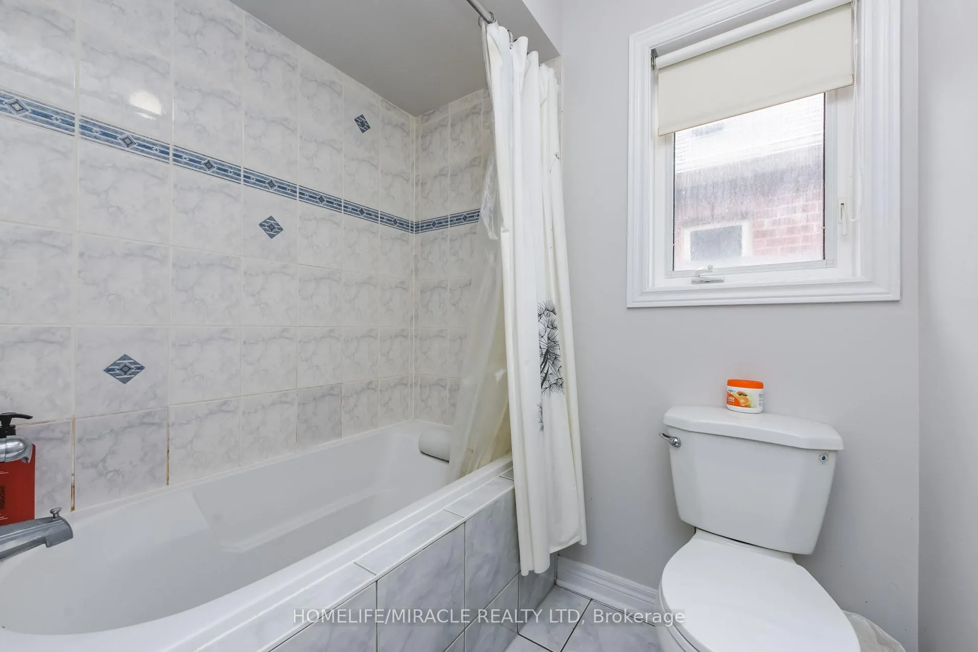 Photo 28 of 20 Gamson Crescent, Brampton, Sandringham-Wellington — HOMEH