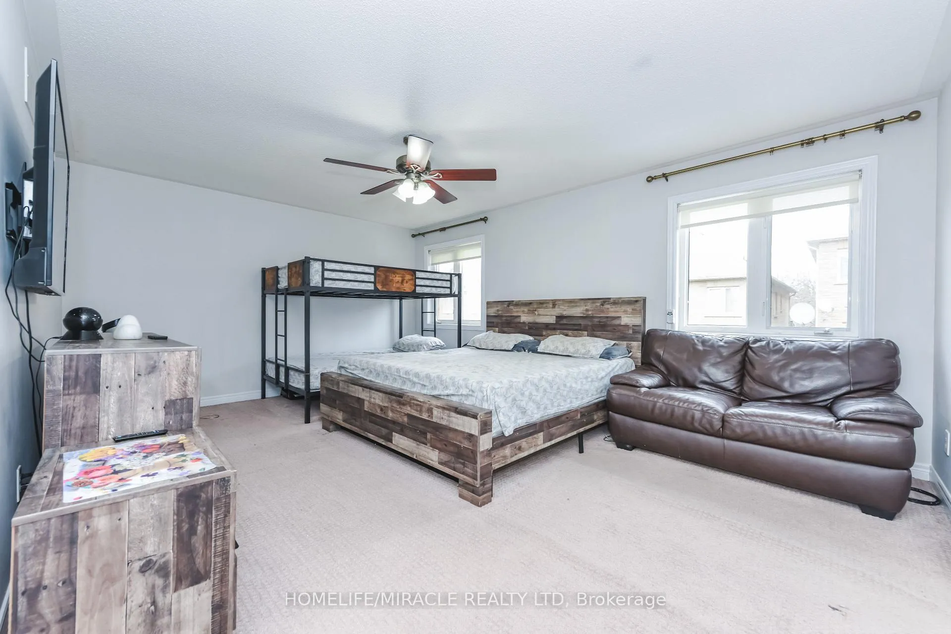 Photo 44 of 20 Gamson Crescent, Brampton, Sandringham-Wellington — HOMEH