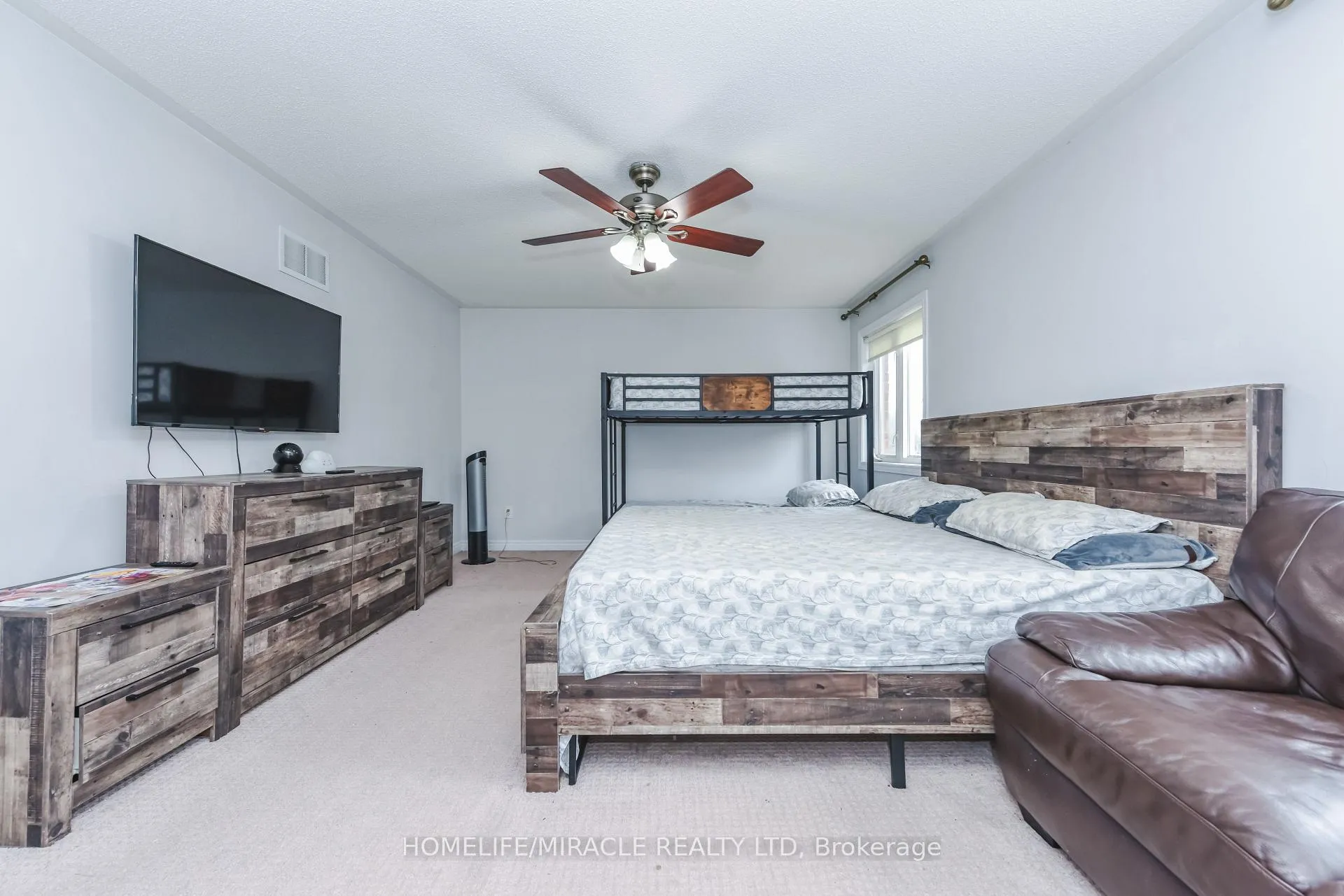 Photo 46 of 20 Gamson Crescent, Brampton, Sandringham-Wellington — HOMEH