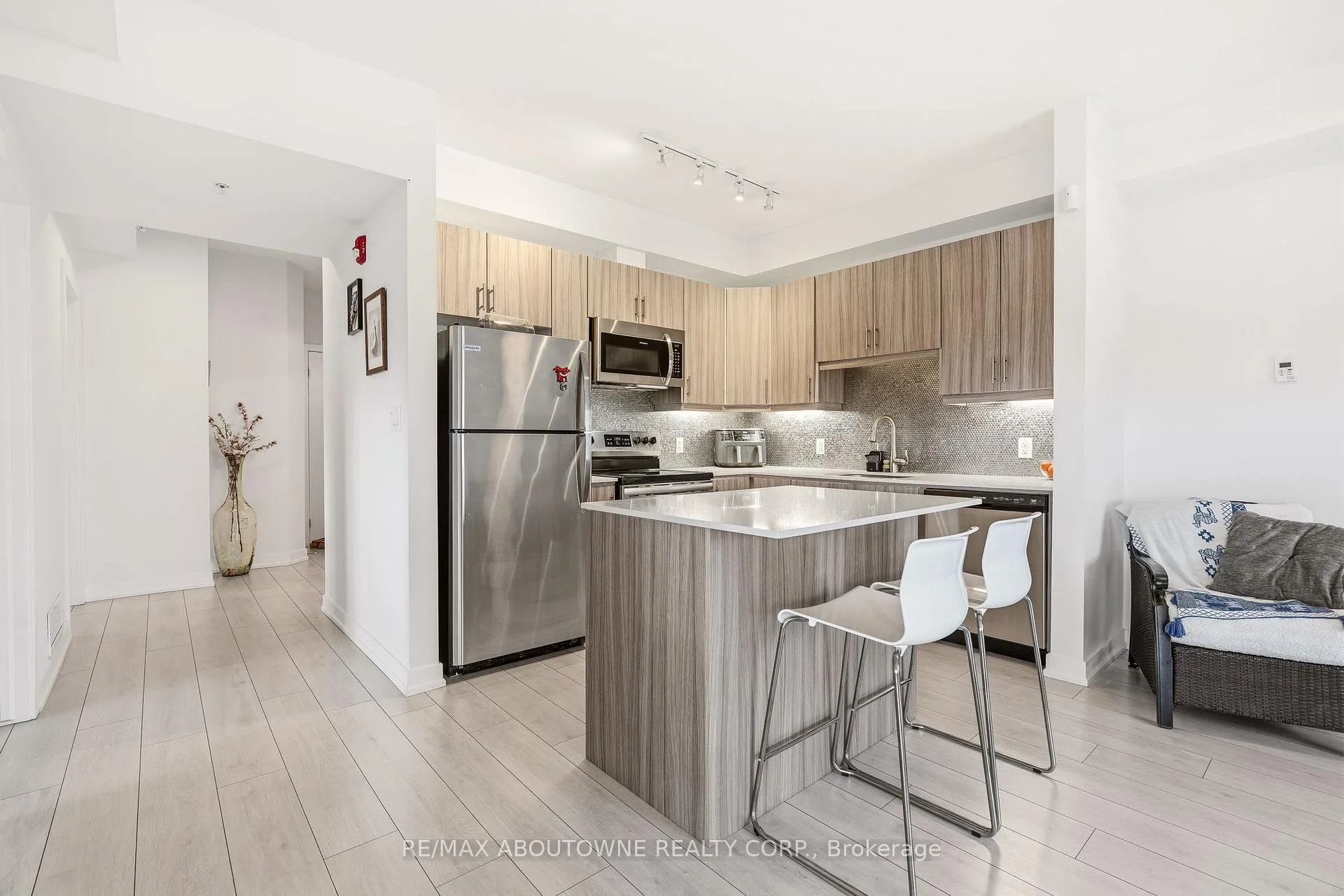 Photo 23 of Unit 309, 4040 Upper Middle Road, Burlington, Tansley — HOMEH