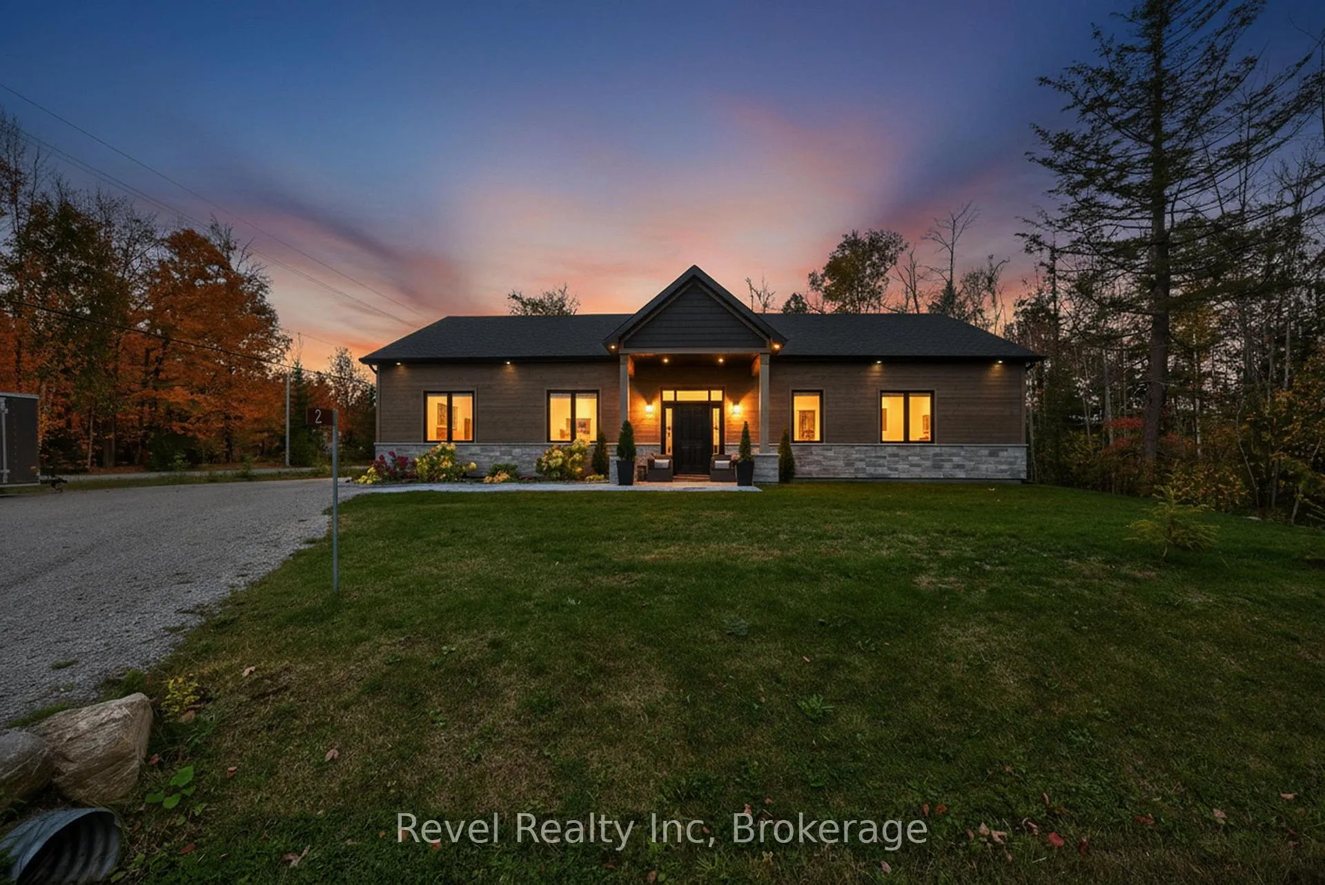 Photo 1 of 2 Seguin Crescent, Tiny, Rural Tiny — HOMEH