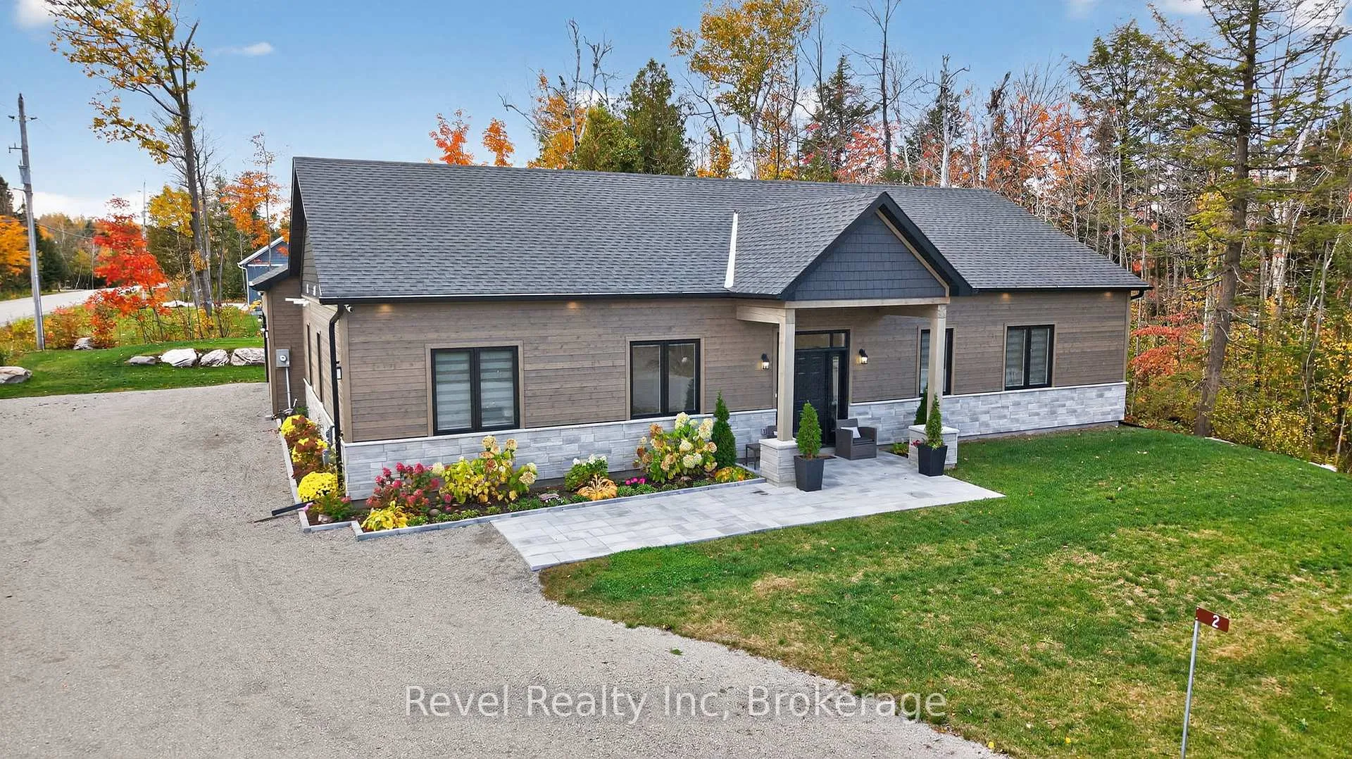 Photo 27 of 2 Seguin Crescent, Tiny, Rural Tiny — HOMEH
