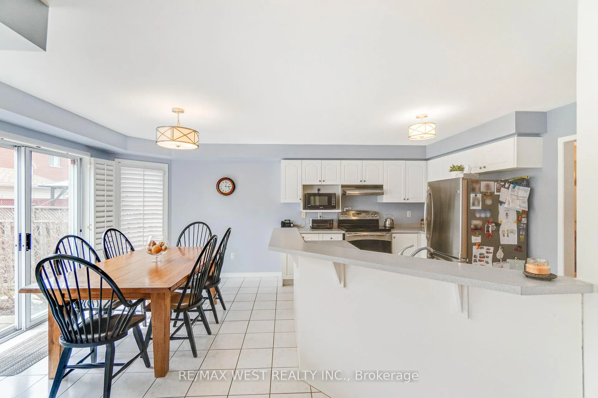 Photo 7 of 44 Creekwood Drive, Brampton, Snelgrove — HOMEH