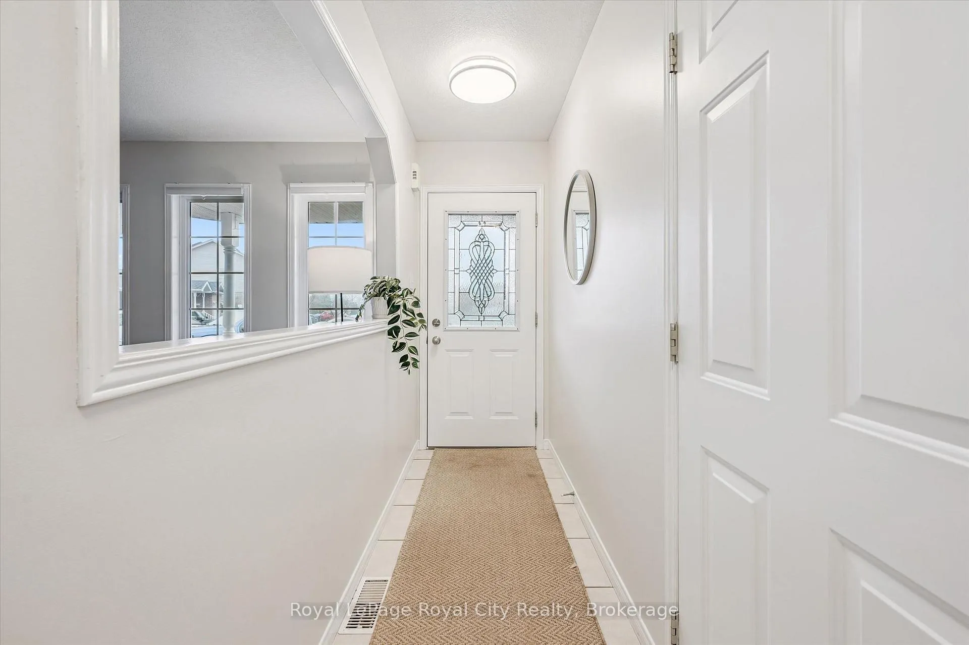 Photo 7 of 28 Bronwyn Place, Guelph, Willow West/Sugarbush/West Acres — HOMEH