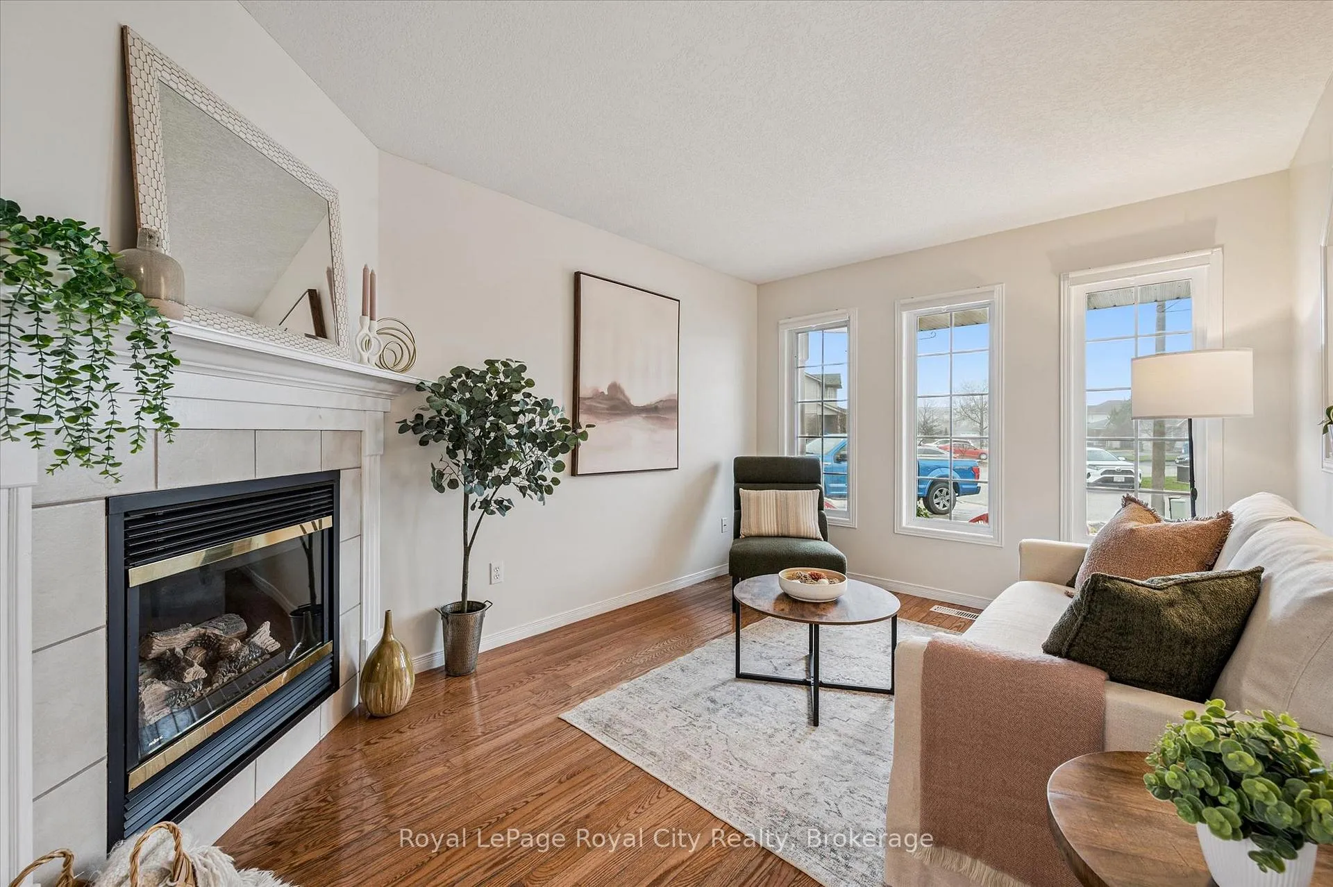 Photo 8 of 28 Bronwyn Place, Guelph, Willow West/Sugarbush/West Acres — HOMEH