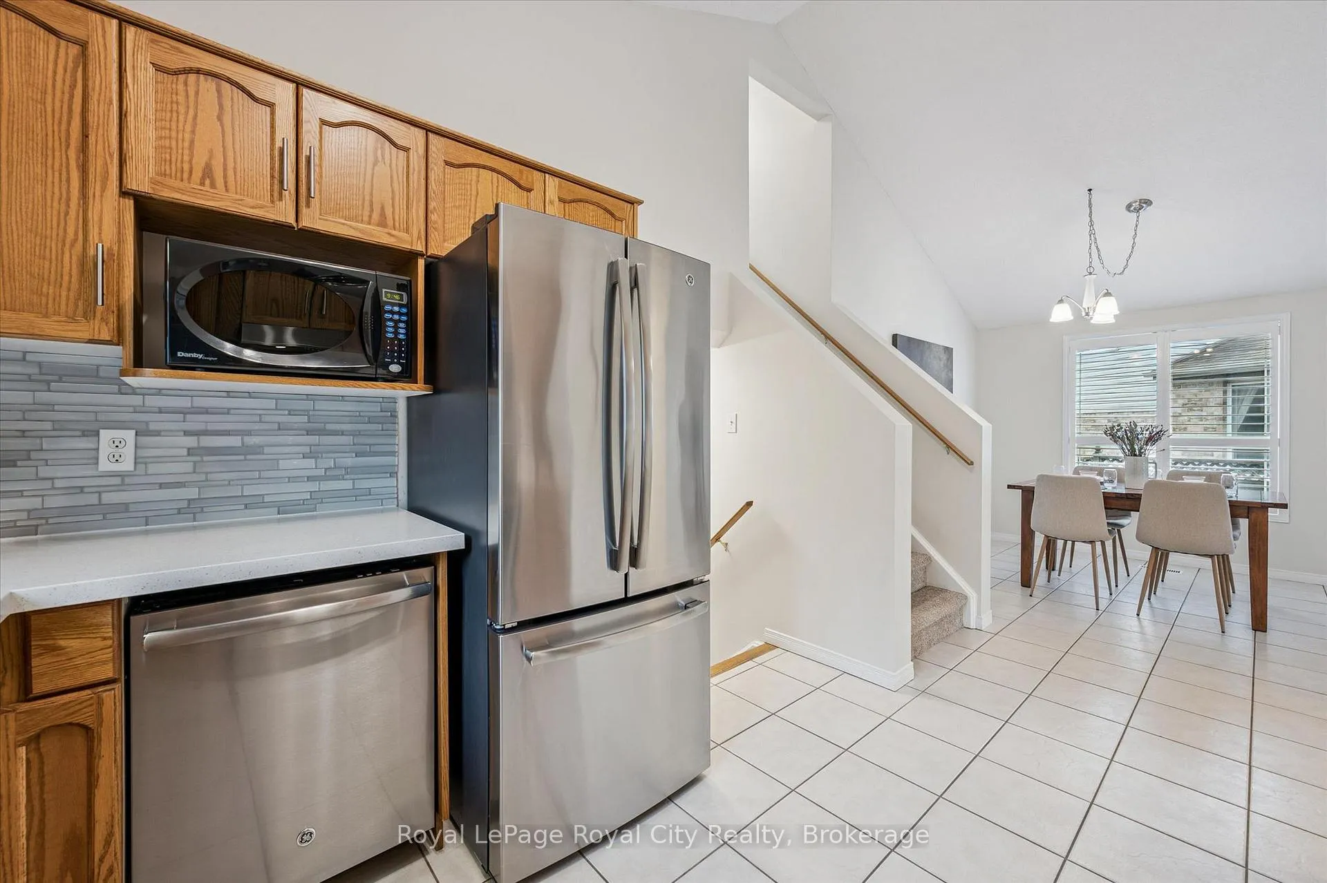 Photo 14 of 28 Bronwyn Place, Guelph, Willow West/Sugarbush/West Acres — HOMEH