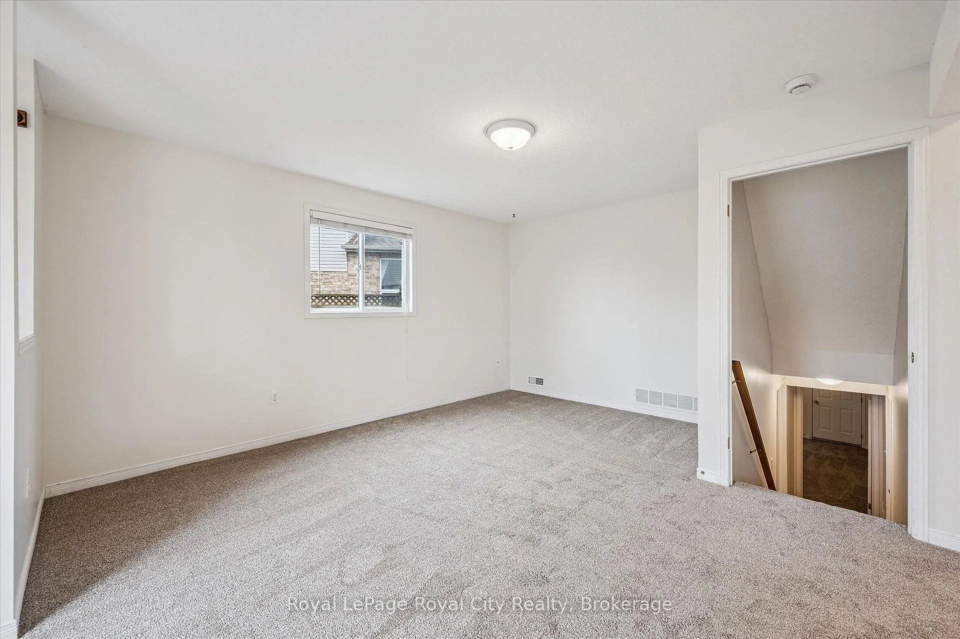 Photo 26 of 28 Bronwyn Place, Guelph, Willow West/Sugarbush/West Acres — HOMEH