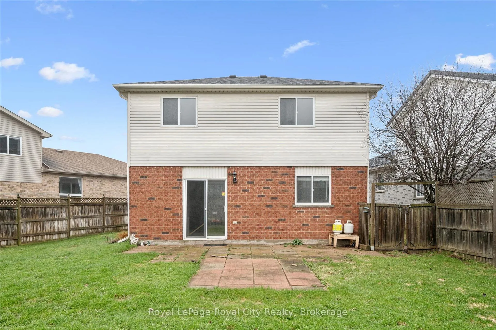 Photo 35 of 28 Bronwyn Place, Guelph, Willow West/Sugarbush/West Acres — HOMEH
