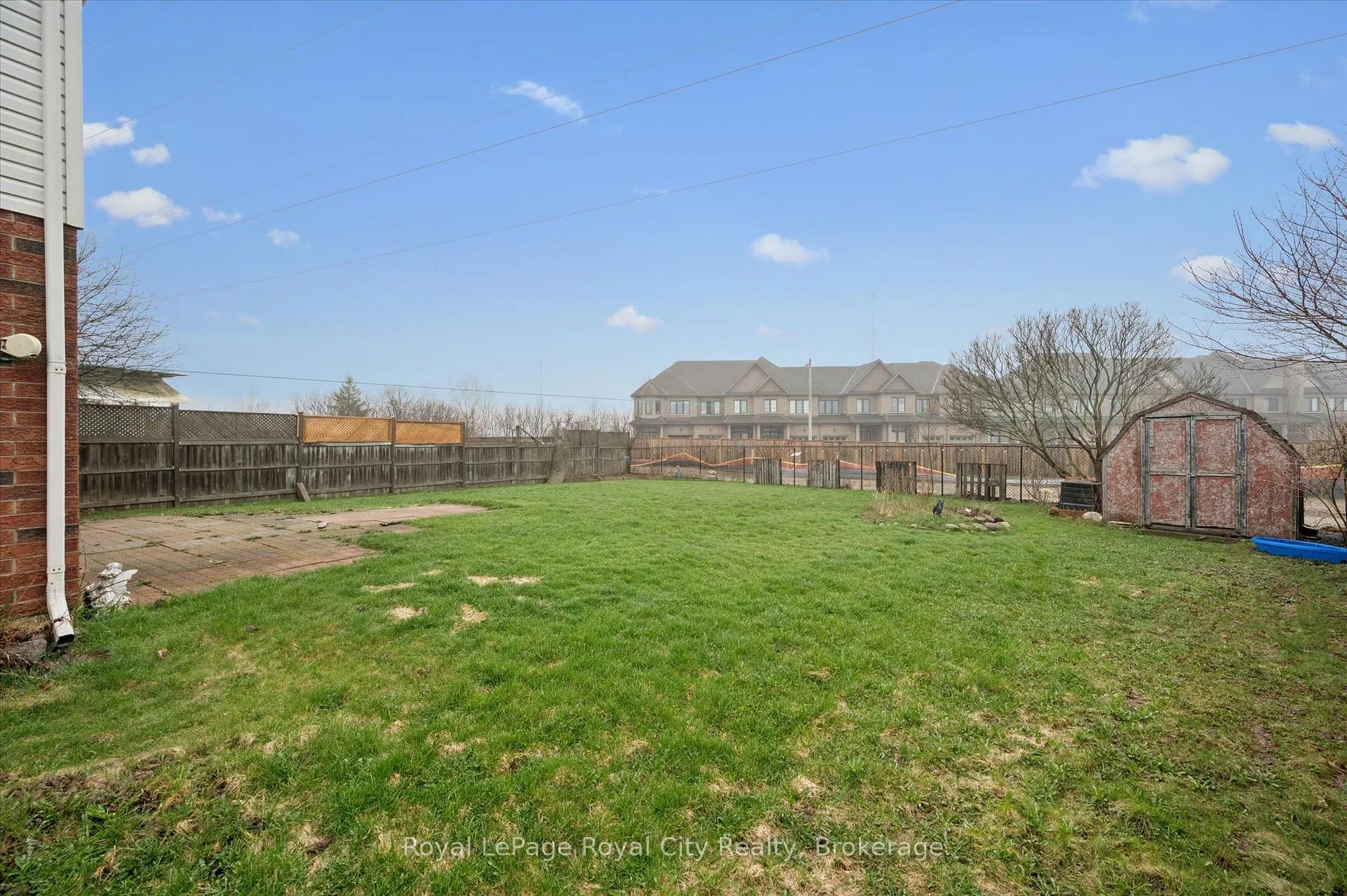 Photo 38 of 28 Bronwyn Place, Guelph, Willow West/Sugarbush/West Acres — HOMEH