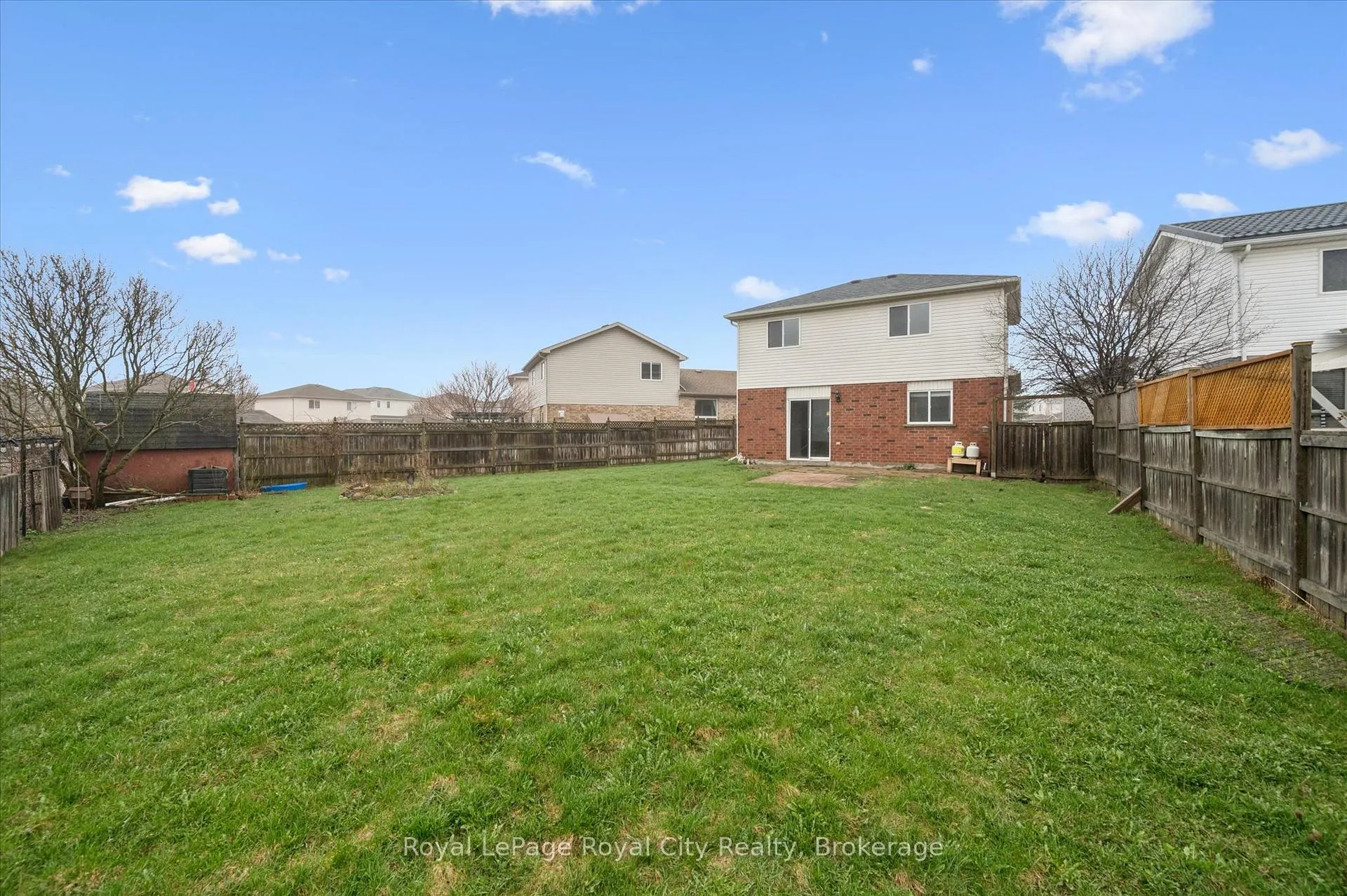 Photo 40 of 28 Bronwyn Place, Guelph, Willow West/Sugarbush/West Acres — HOMEH