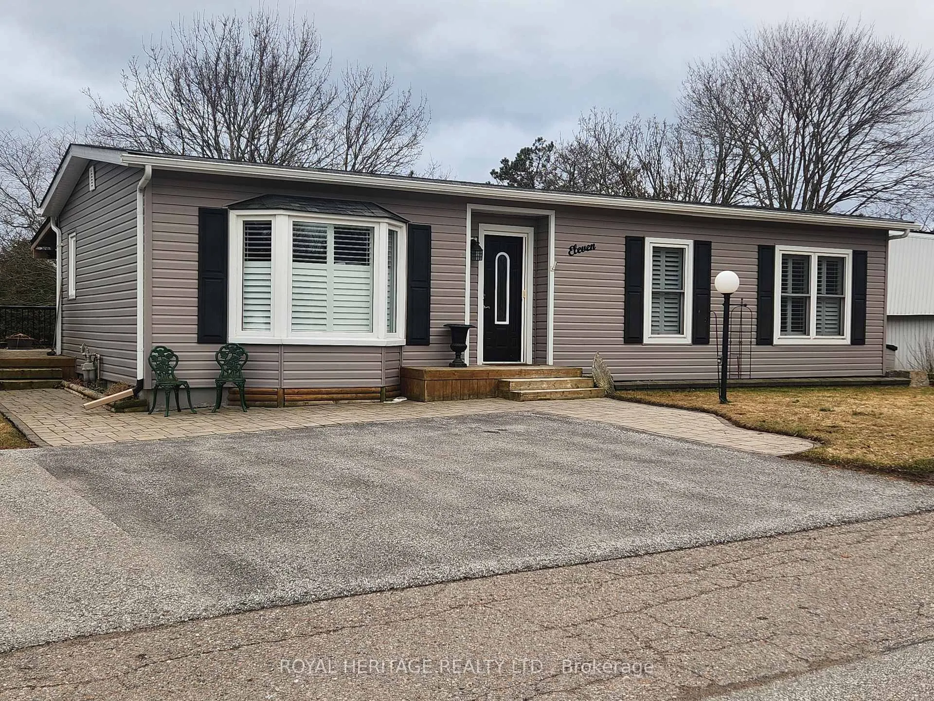 Photo 1 of 11 Heritage Lane, Clarington, Newcastle — HOMEH