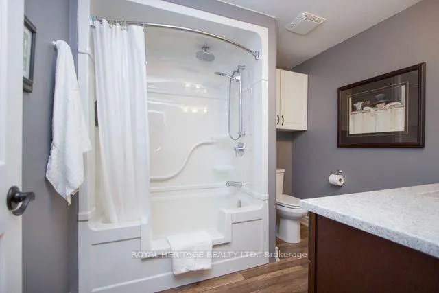 Photo 23 of 11 Heritage Lane, Clarington, Newcastle — HOMEH