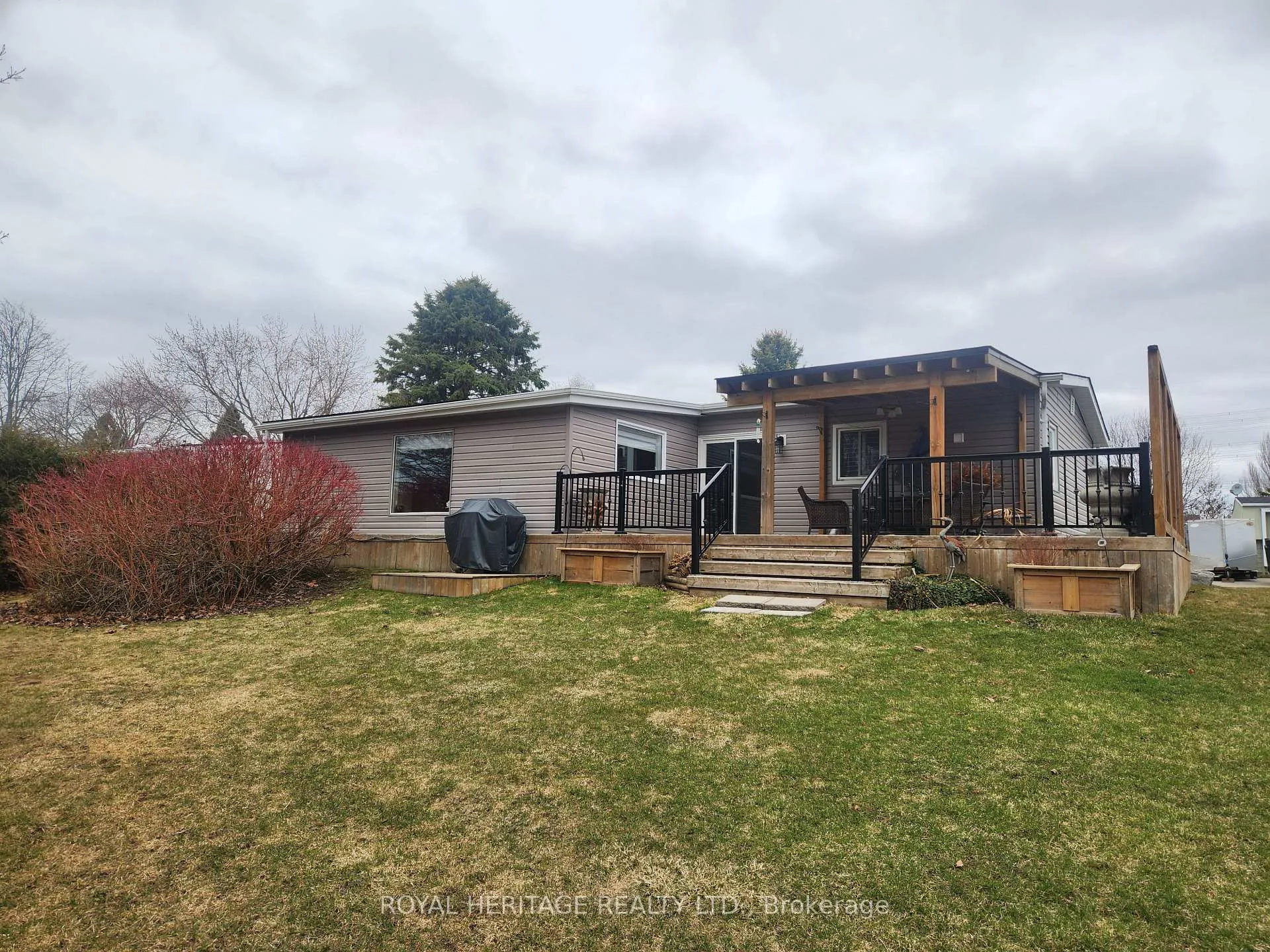 Photo 28 of 11 Heritage Lane, Clarington, Newcastle — HOMEH