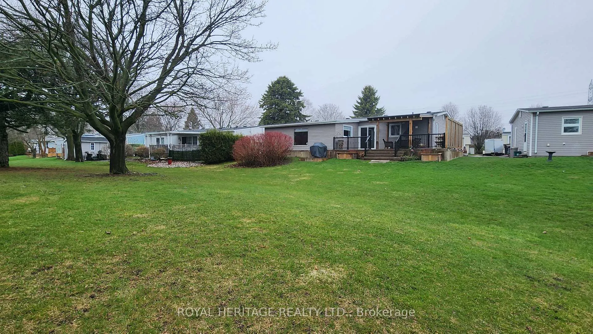 Photo 32 of 11 Heritage Lane, Clarington, Newcastle — HOMEH