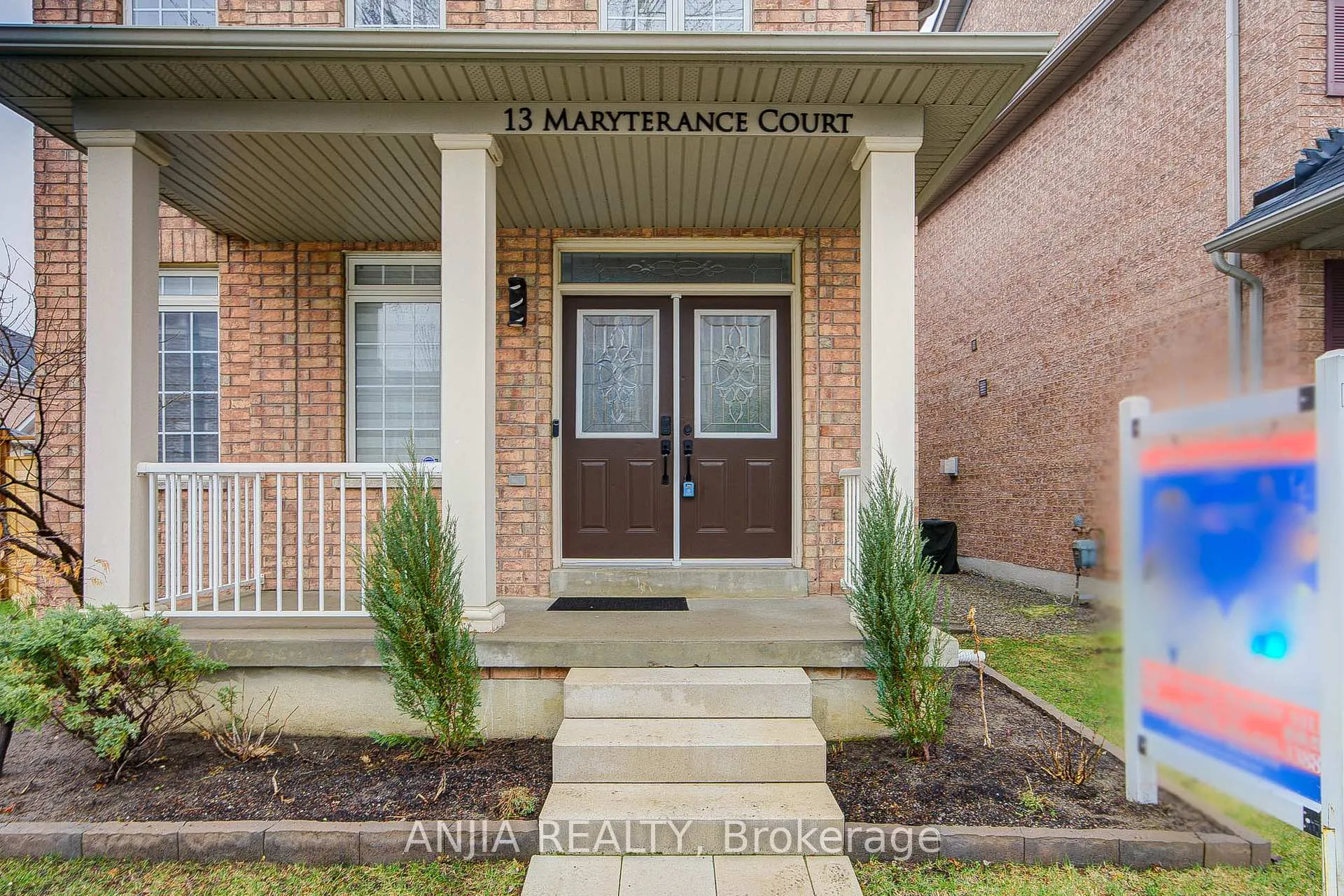 Photo 3 of 13 Maryterance Court, Markham, Cornell — HOMEH