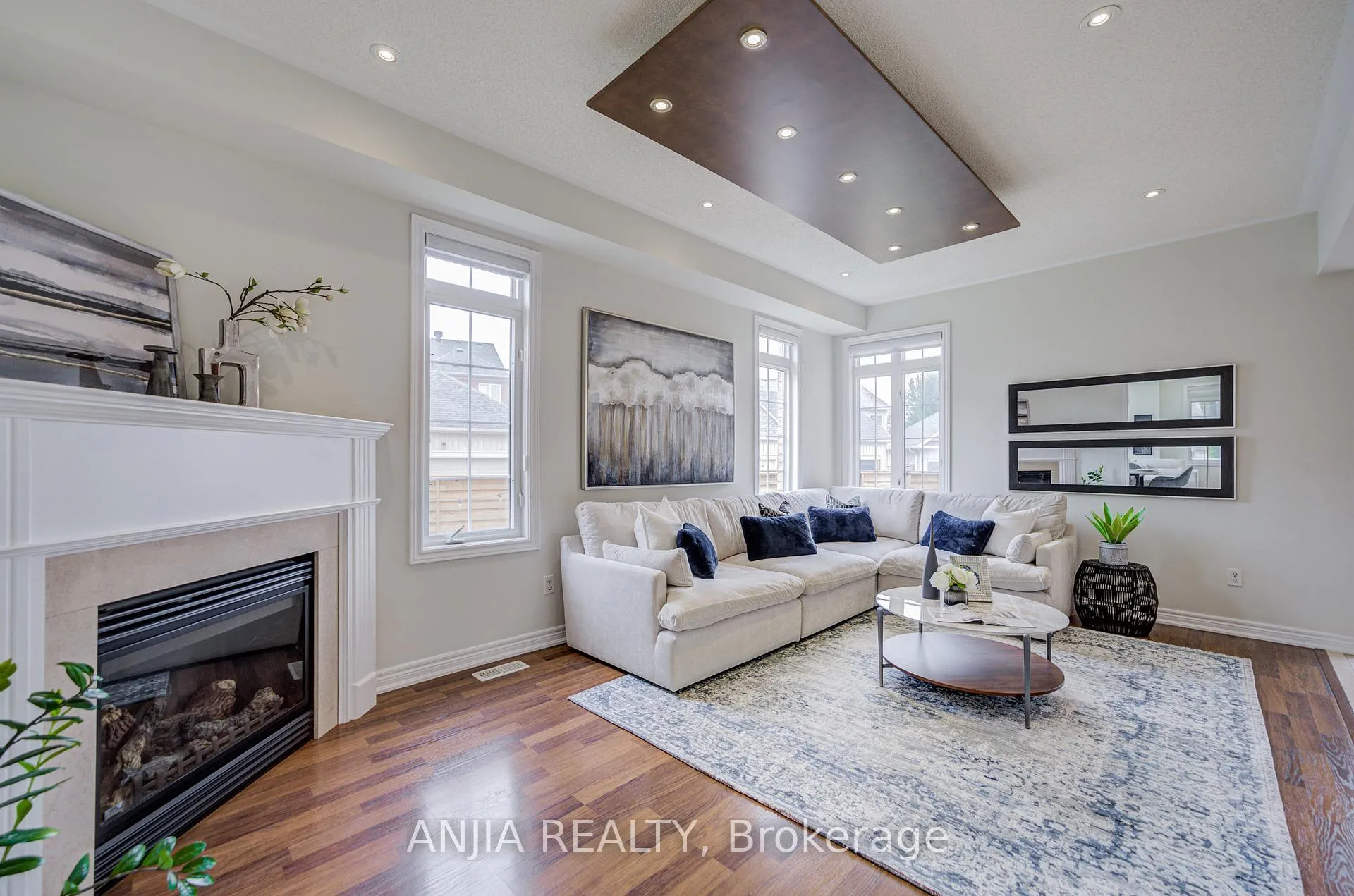 Photo 13 of 13 Maryterance Court, Markham, Cornell — HOMEH