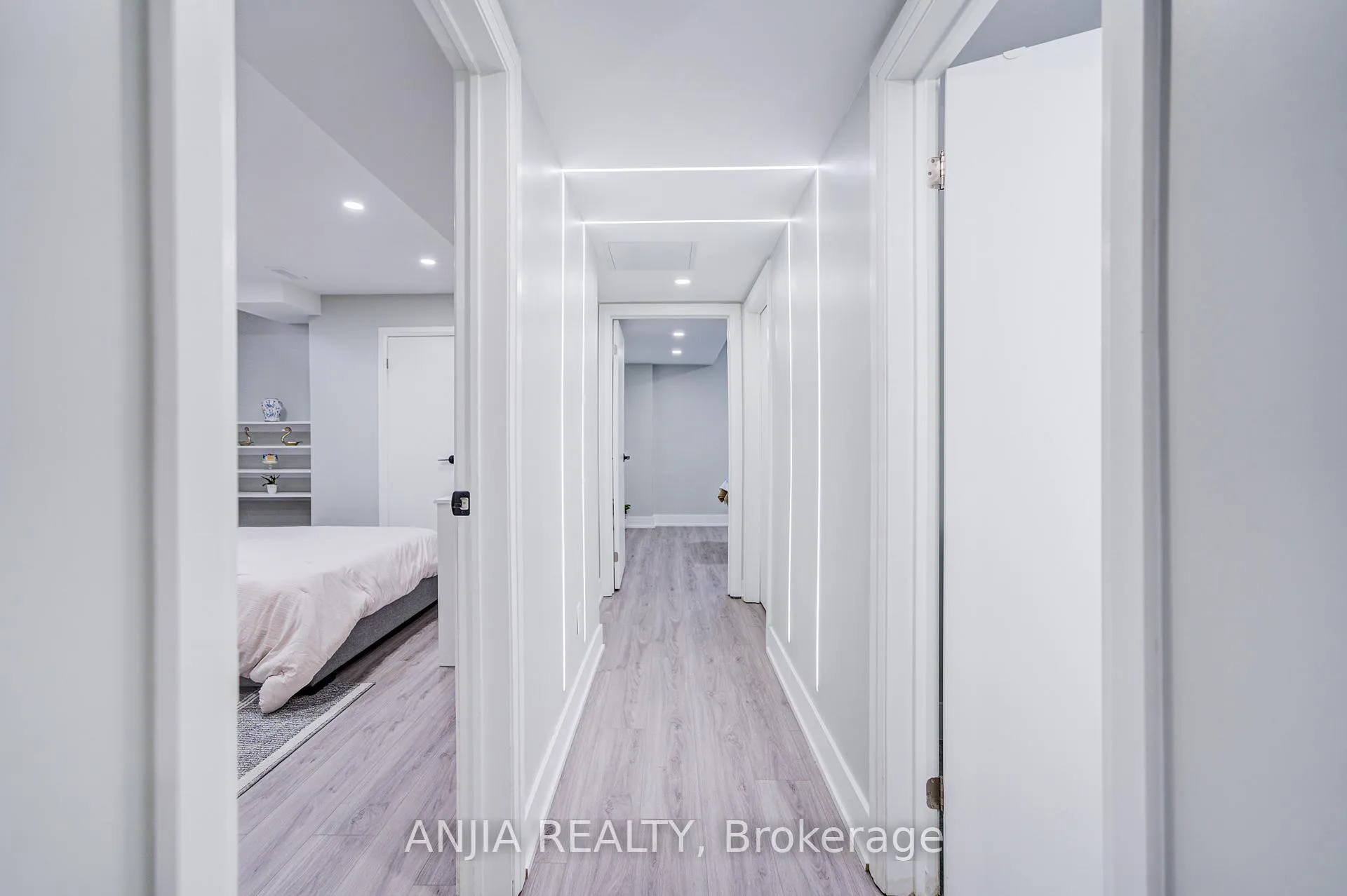 Photo 36 of 13 Maryterance Court, Markham, Cornell — HOMEH
