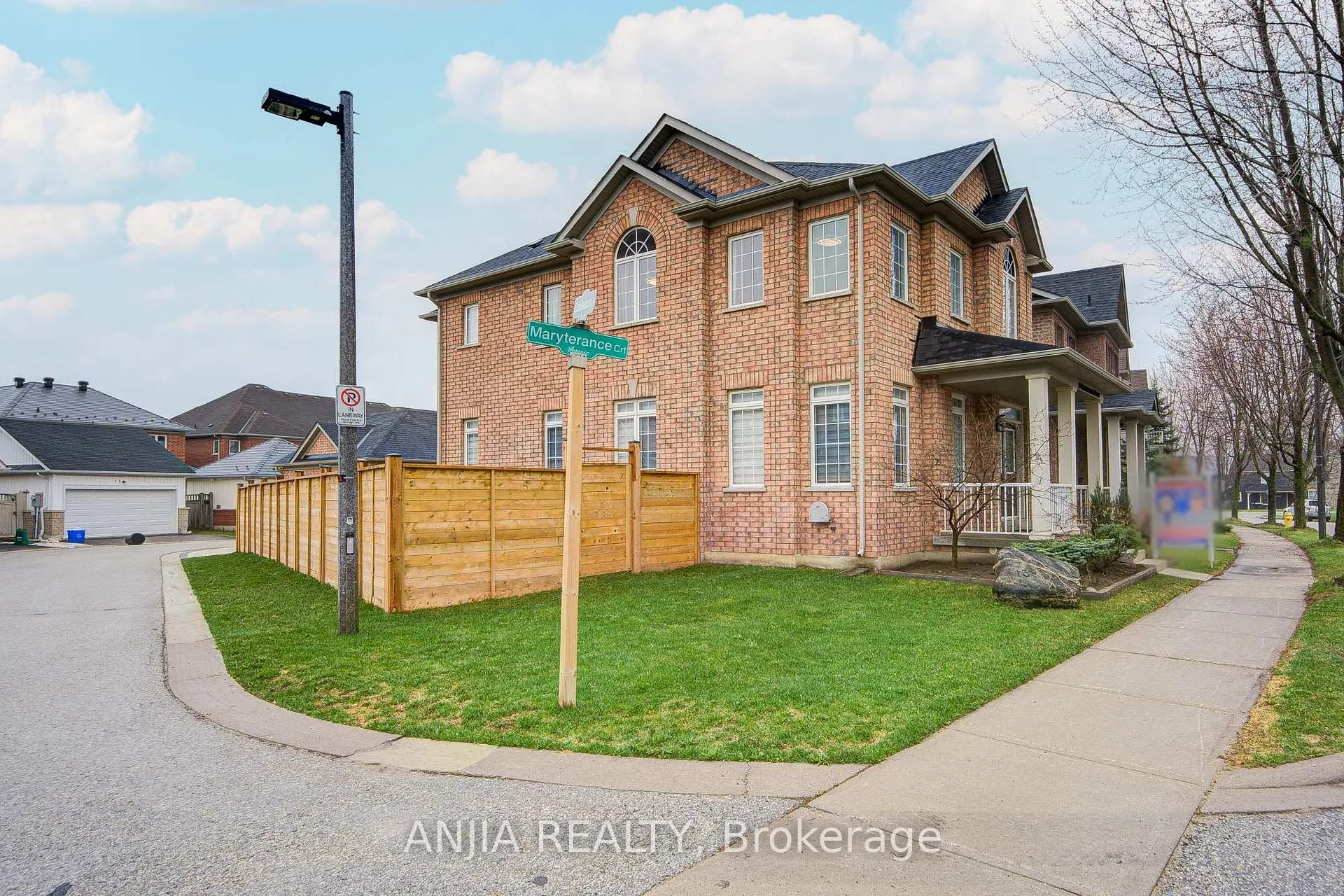 Photo 45 of 13 Maryterance Court, Markham, Cornell — HOMEH