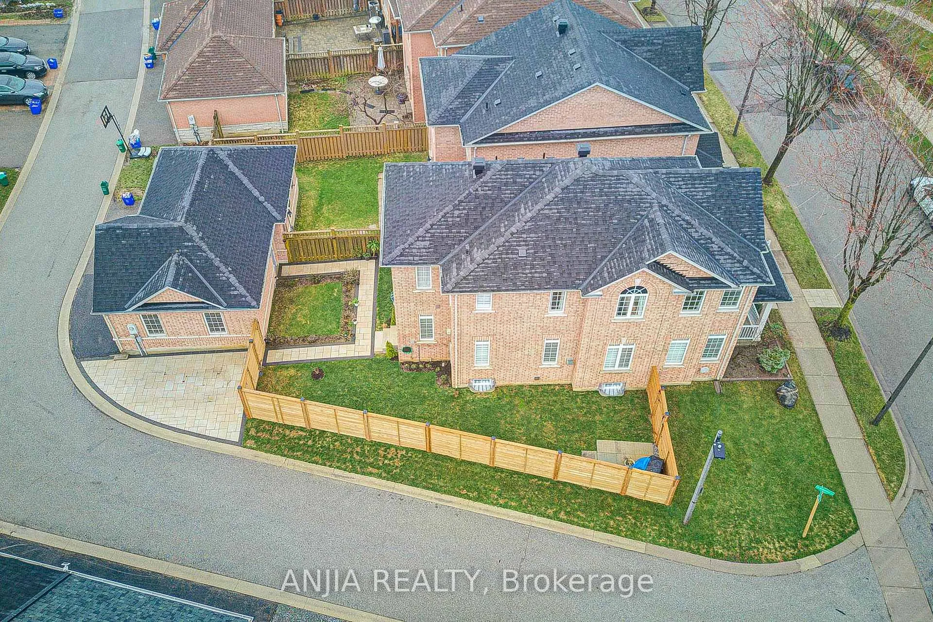 Photo 48 of 13 Maryterance Court, Markham, Cornell — HOMEH