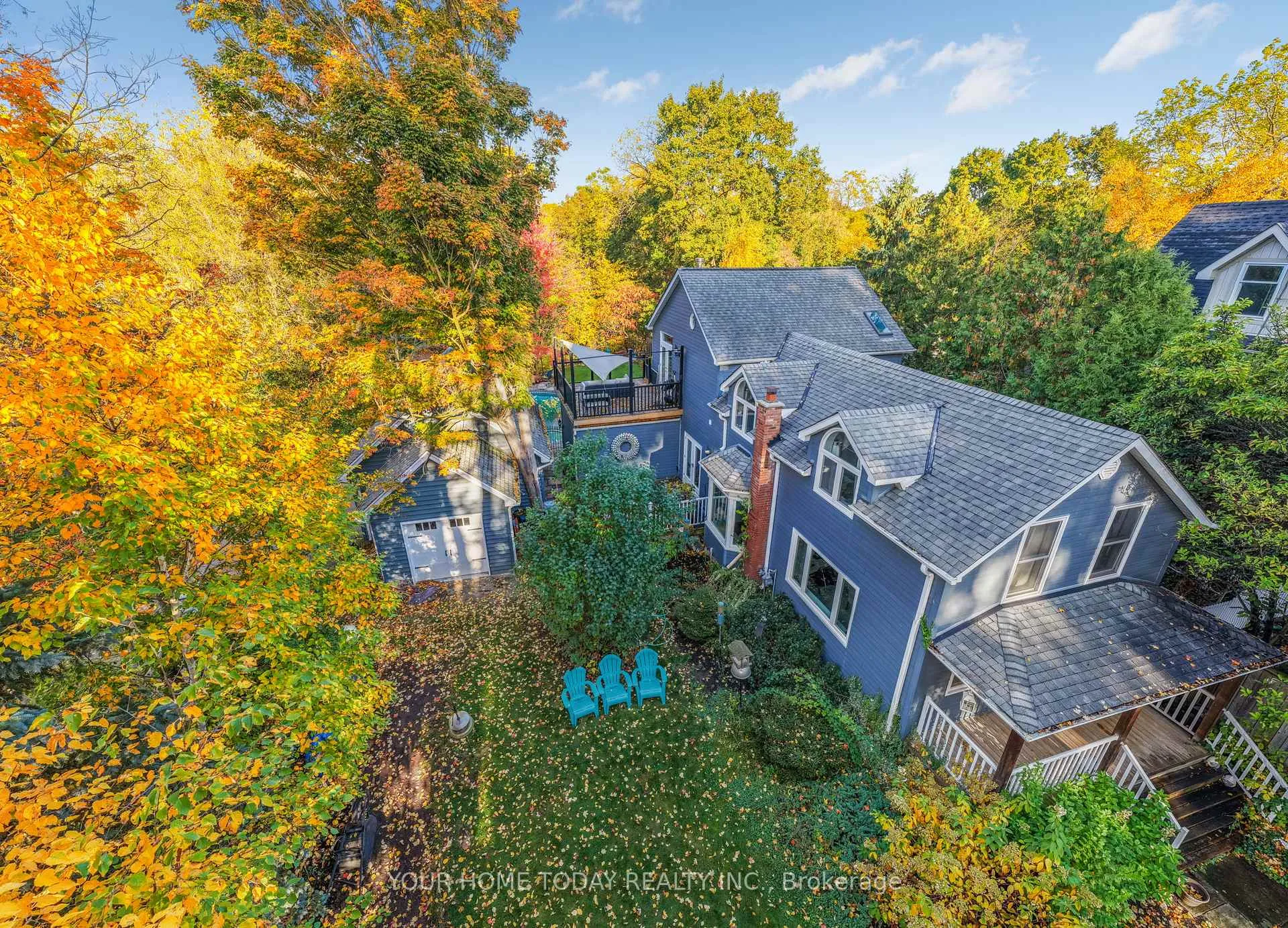 Photo 3 of 15 Queen Street, Halton Hills, Georgetown — HOMEH