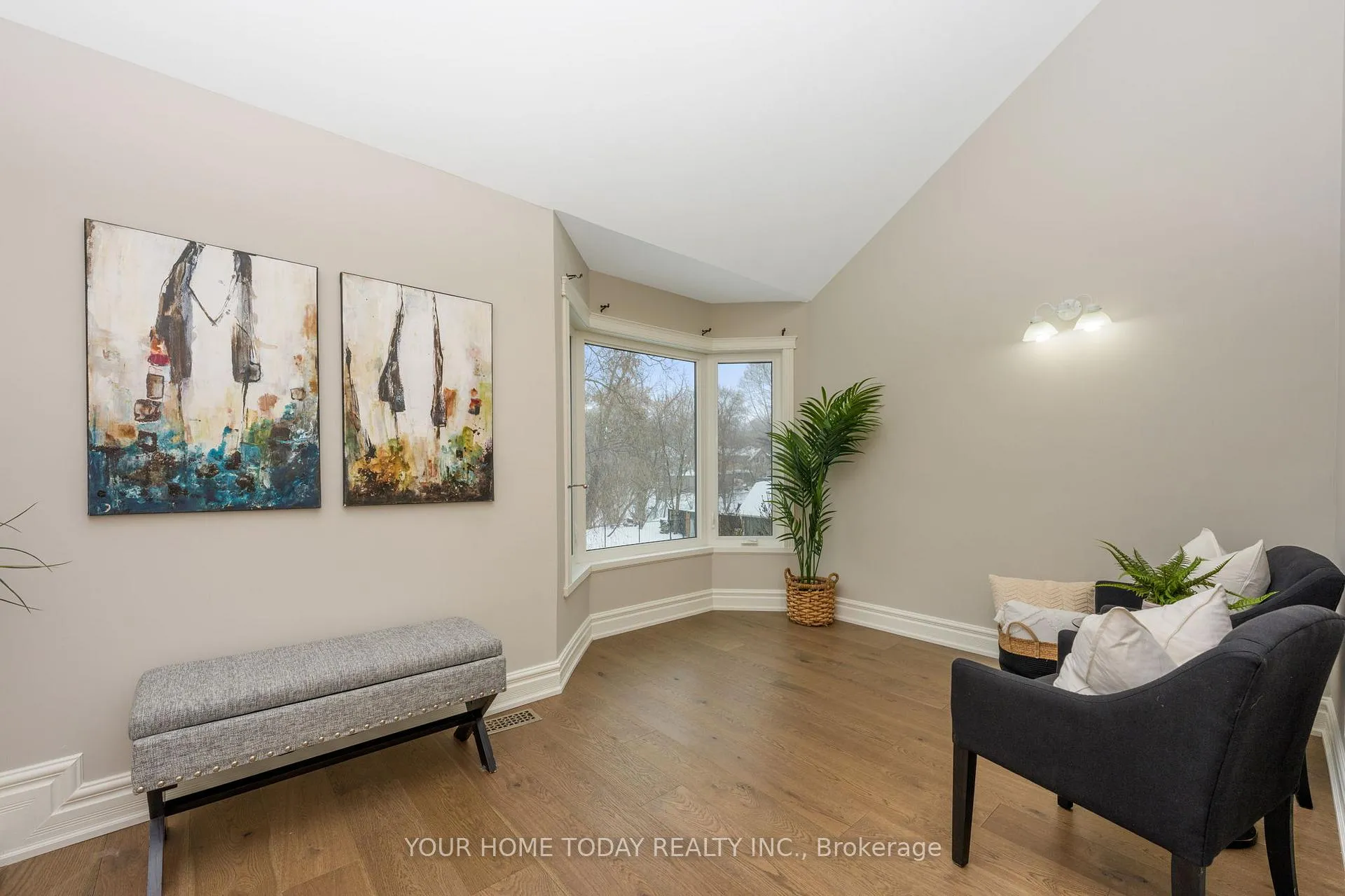 Photo 25 of 15 Queen Street, Halton Hills, Georgetown — HOMEH