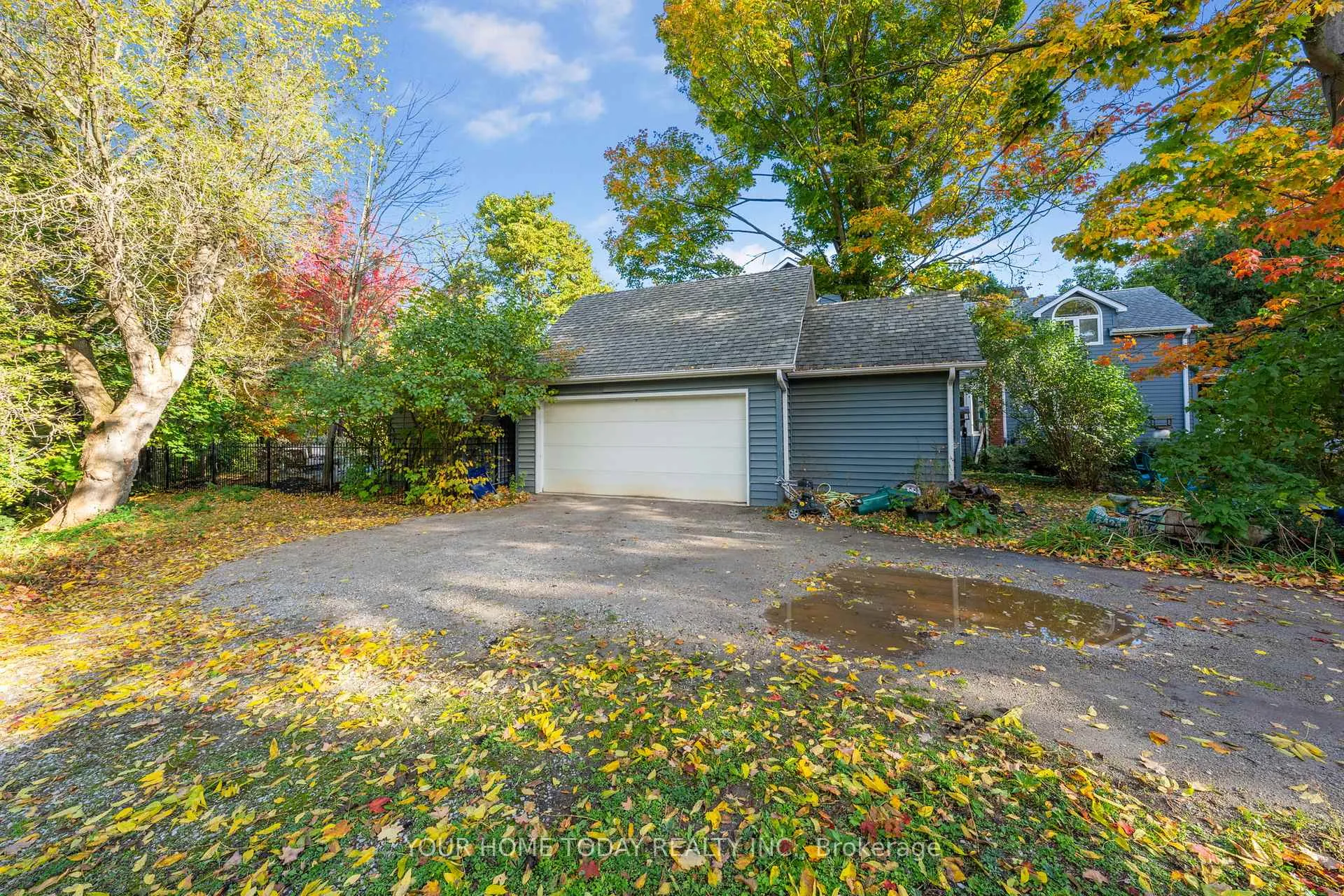 Photo 42 of 15 Queen Street, Halton Hills, Georgetown — HOMEH