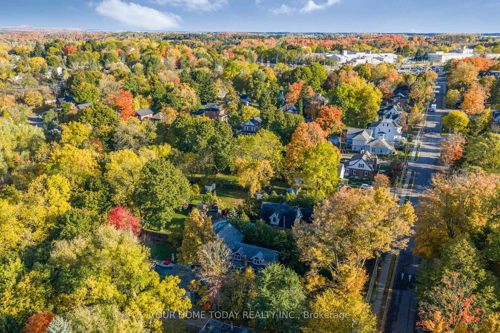 Photo 43 of 15 Queen Street, Halton Hills, Georgetown — HOMEH