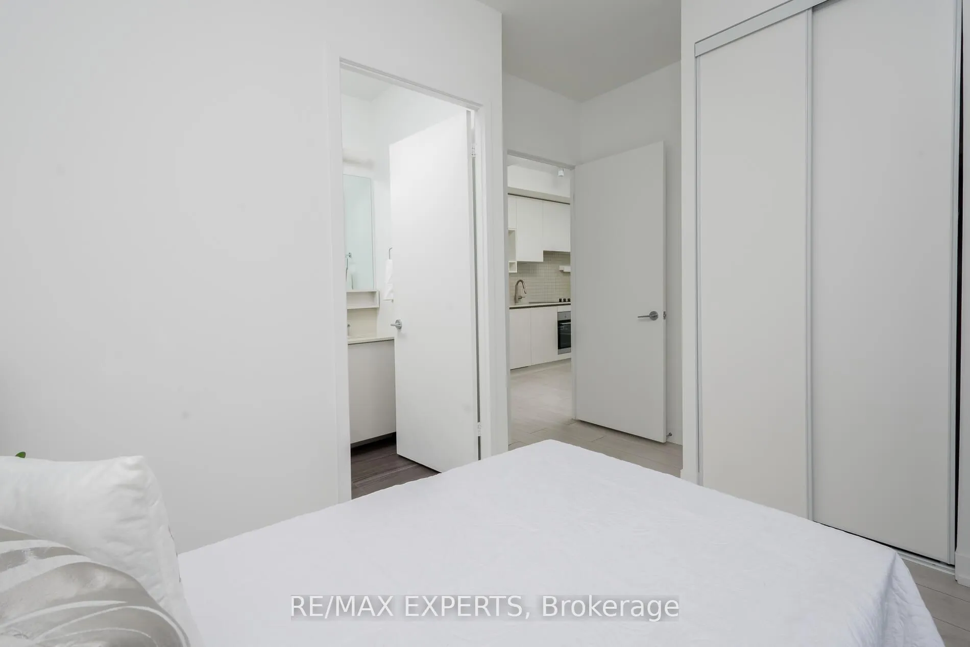 Photo 18 of Unit 2910, 5 Buttermill Avenue, Vaughan, Vaughan Corporate Centre — HOMEH