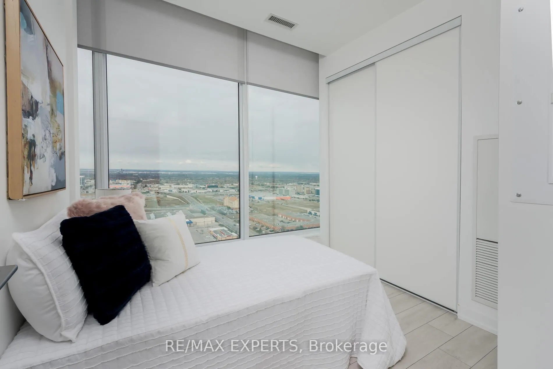 Photo 20 of Unit 2910, 5 Buttermill Avenue, Vaughan, Vaughan Corporate Centre — HOMEH