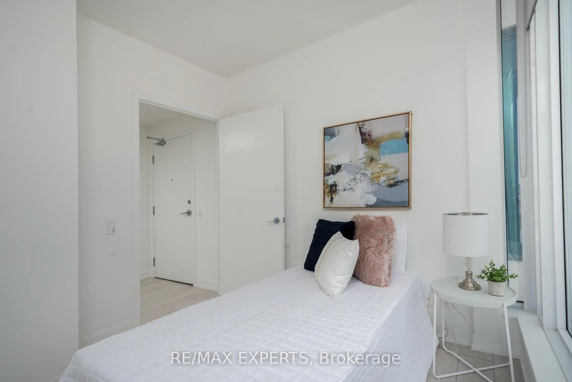 Photo 21 of Unit 2910, 5 Buttermill Avenue, Vaughan, Vaughan Corporate Centre — HOMEH