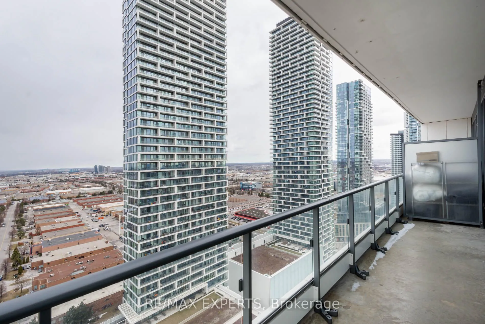Photo 24 of Unit 2910, 5 Buttermill Avenue, Vaughan, Vaughan Corporate Centre — HOMEH