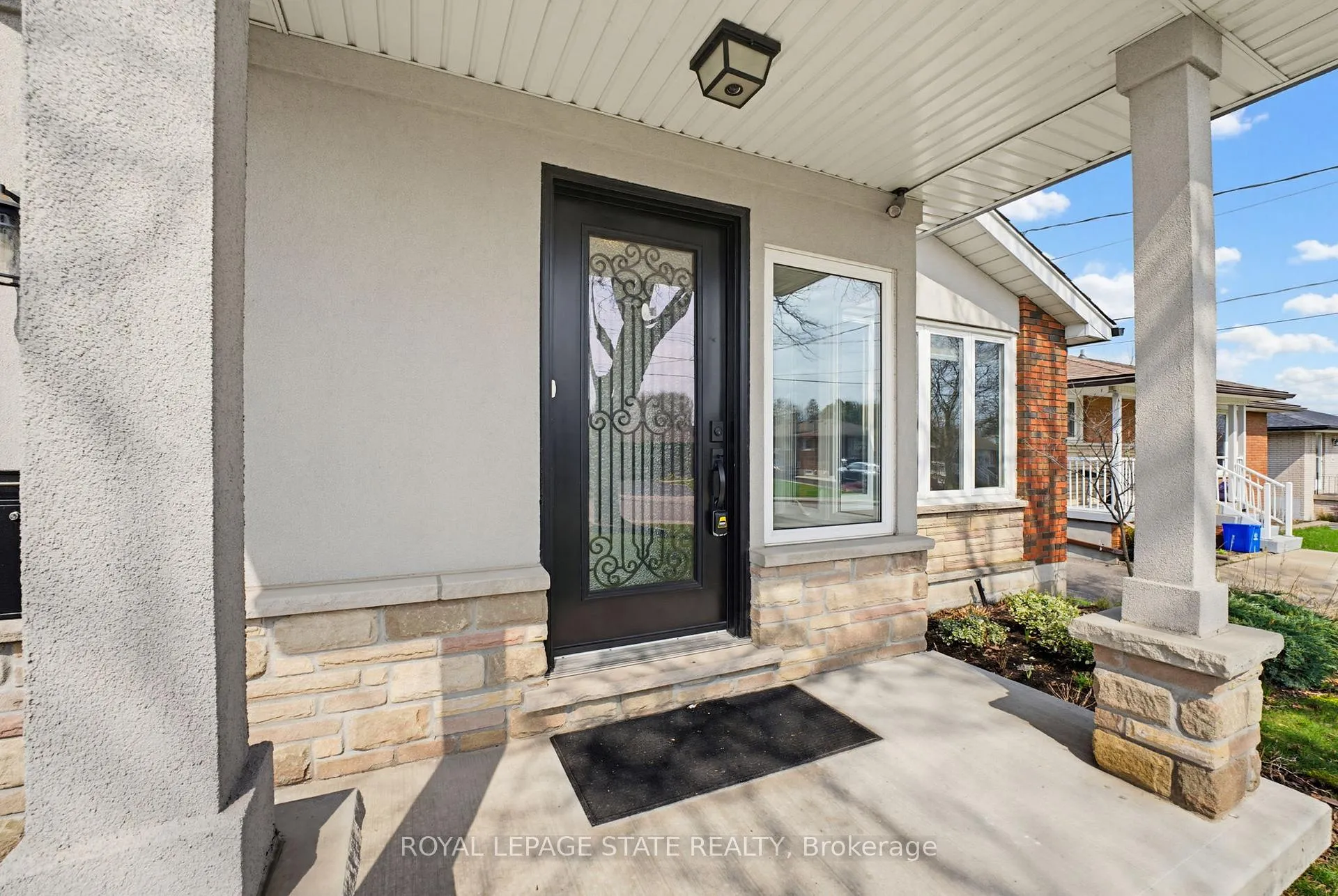 Photo 9 of 157 Hoover Crescent, Hamilton, Balfour — HOMEH