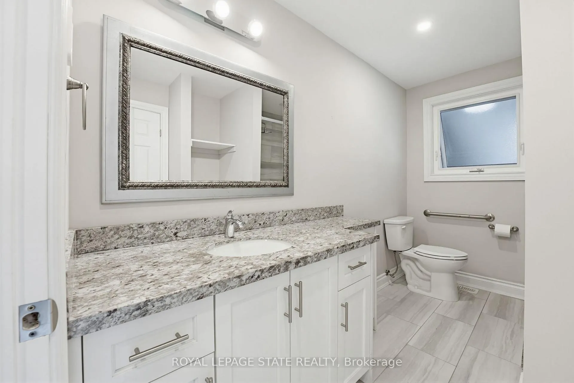Photo 21 of 157 Hoover Crescent, Hamilton, Balfour — HOMEH