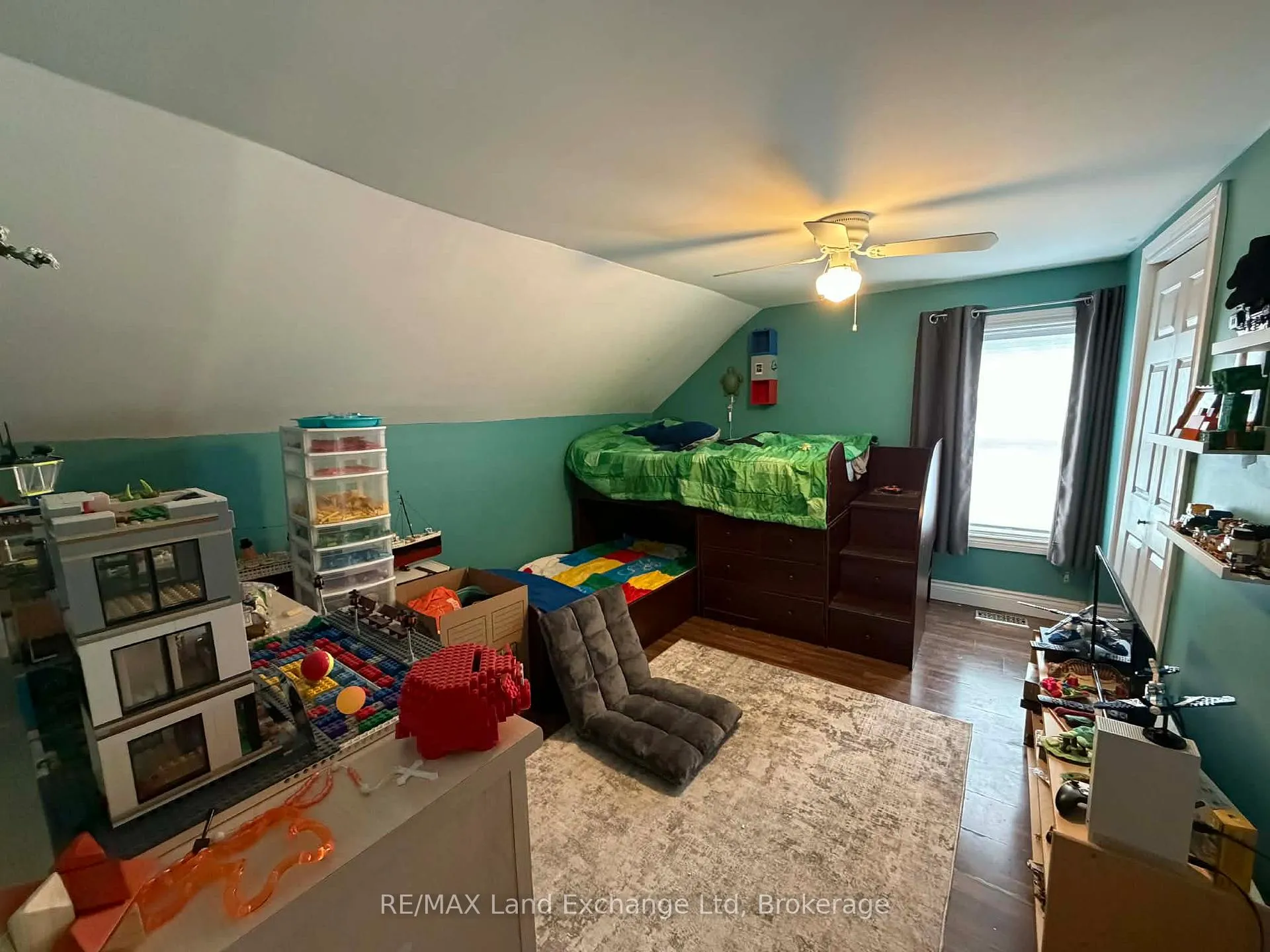 Photo 11 of 129 Victoria Street E, North Huron, Wingham — HOMEH