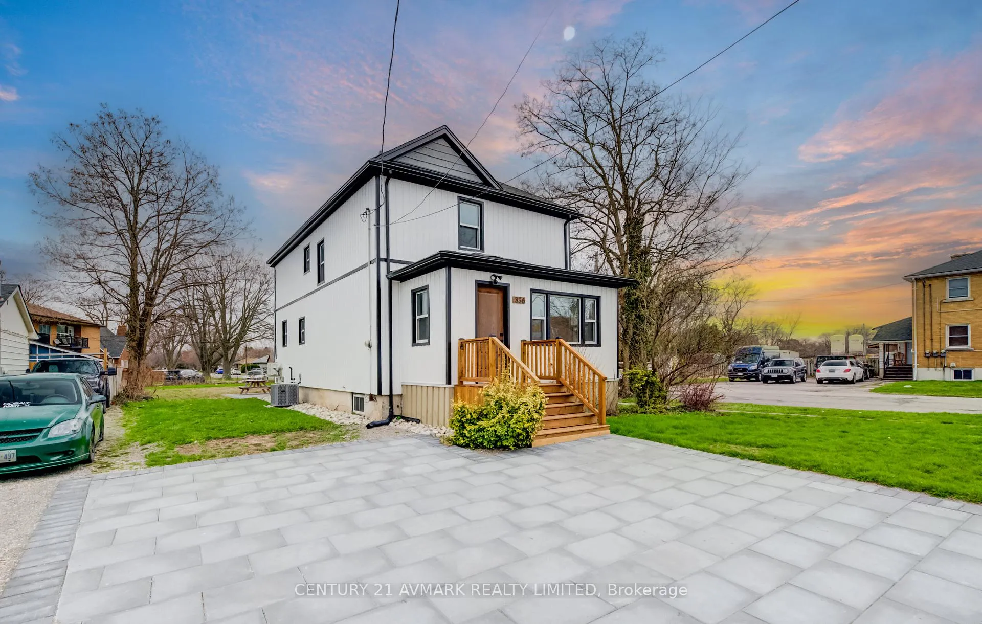 Photo 1 of 336 Geneva Street, St. Catharines, Fairview — HOMEH