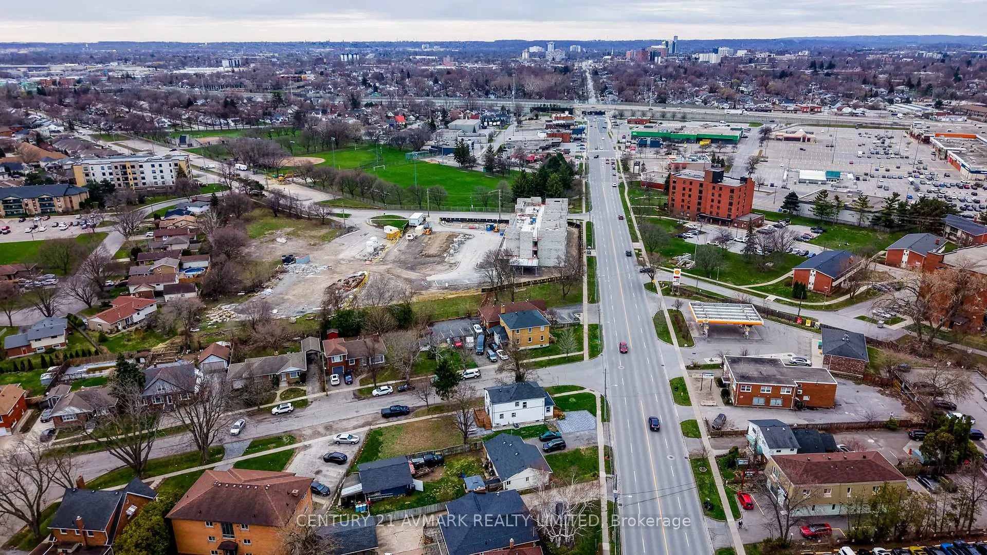 Photo 8 of 336 Geneva Street, St. Catharines, Fairview — HOMEH
