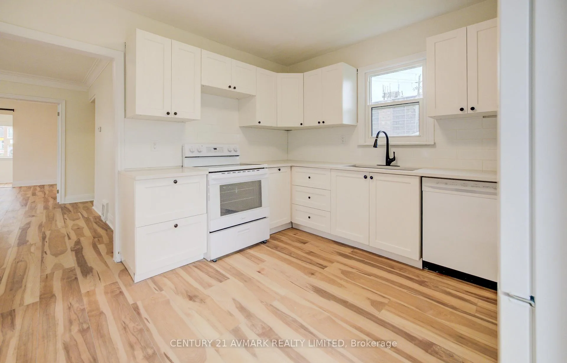 Photo 34 of 336 Geneva Street, St. Catharines, Fairview — HOMEH