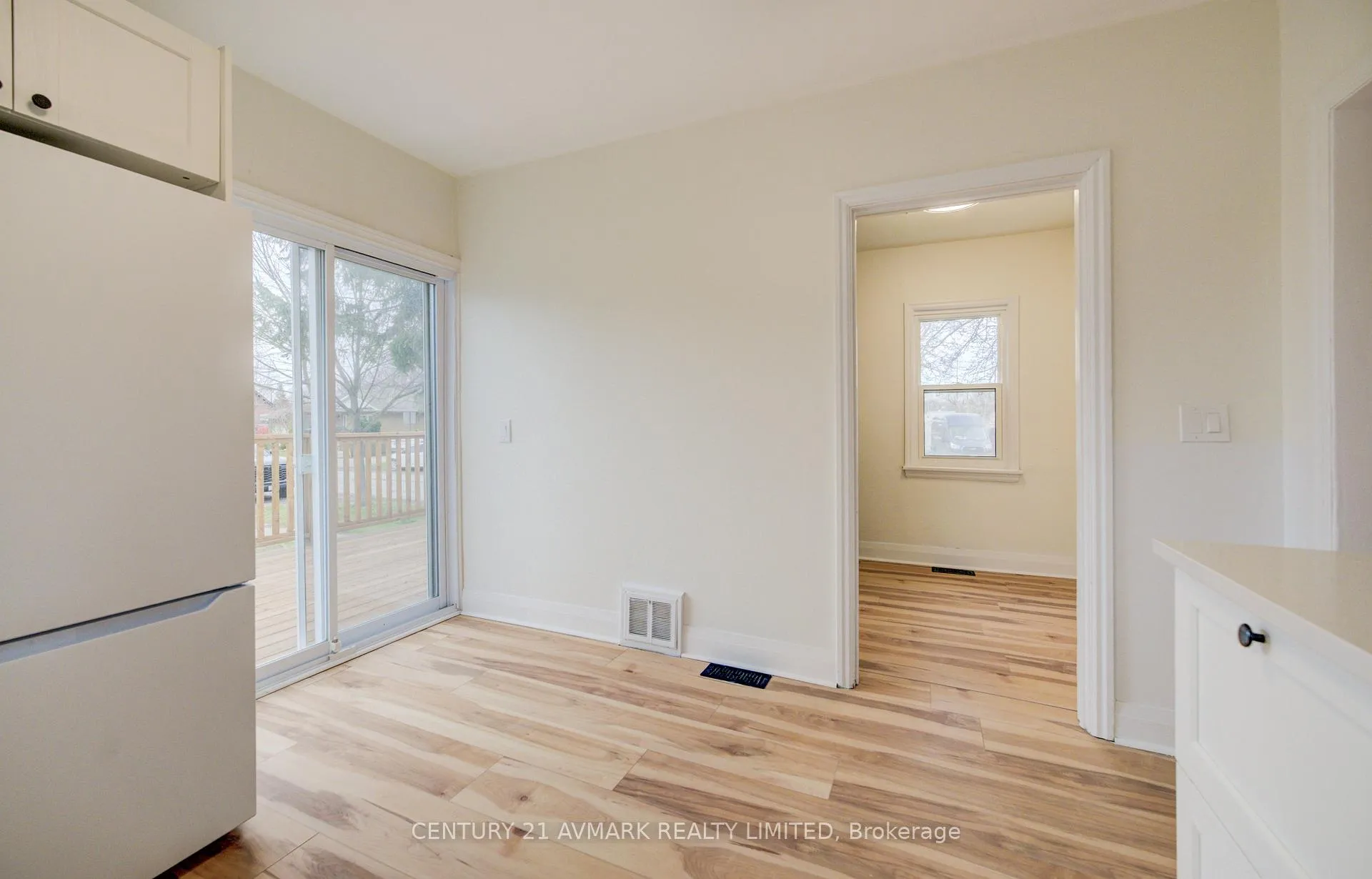Photo 35 of 336 Geneva Street, St. Catharines, Fairview — HOMEH
