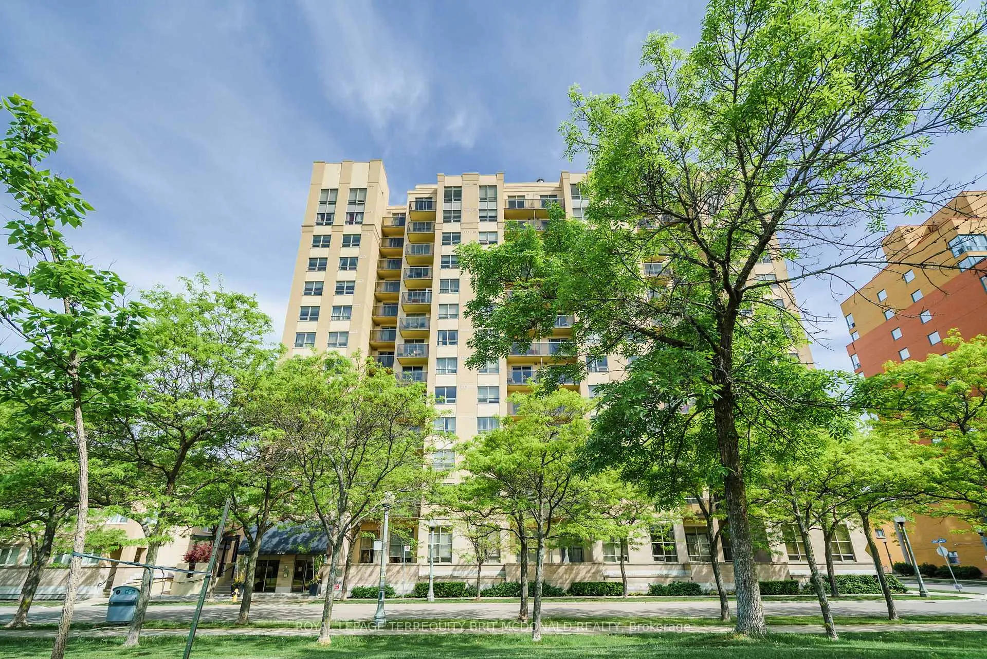 Photo 1 of Unit 1101, 4 Elsinore Path, Etobicoke, New Toronto — HOMEH