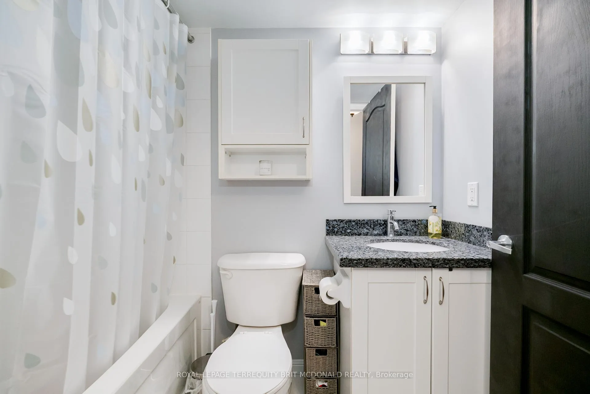 Photo 17 of Unit 1101, 4 Elsinore Path, Etobicoke, New Toronto — HOMEH