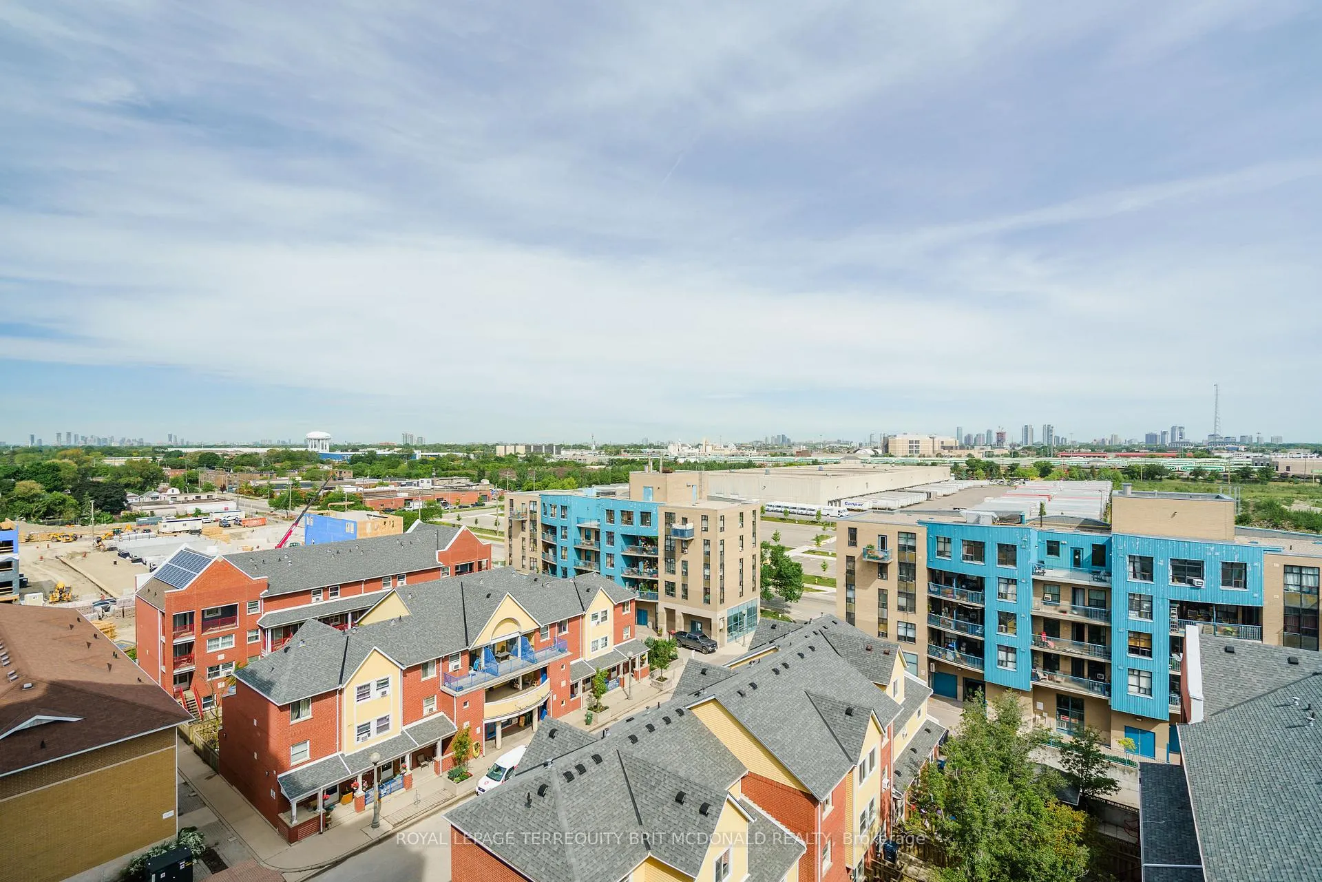 Photo 19 of Unit 1101, 4 Elsinore Path, Etobicoke, New Toronto — HOMEH