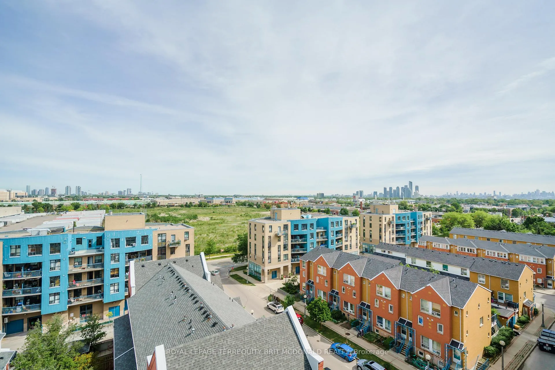 Photo 20 of Unit 1101, 4 Elsinore Path, Etobicoke, New Toronto — HOMEH