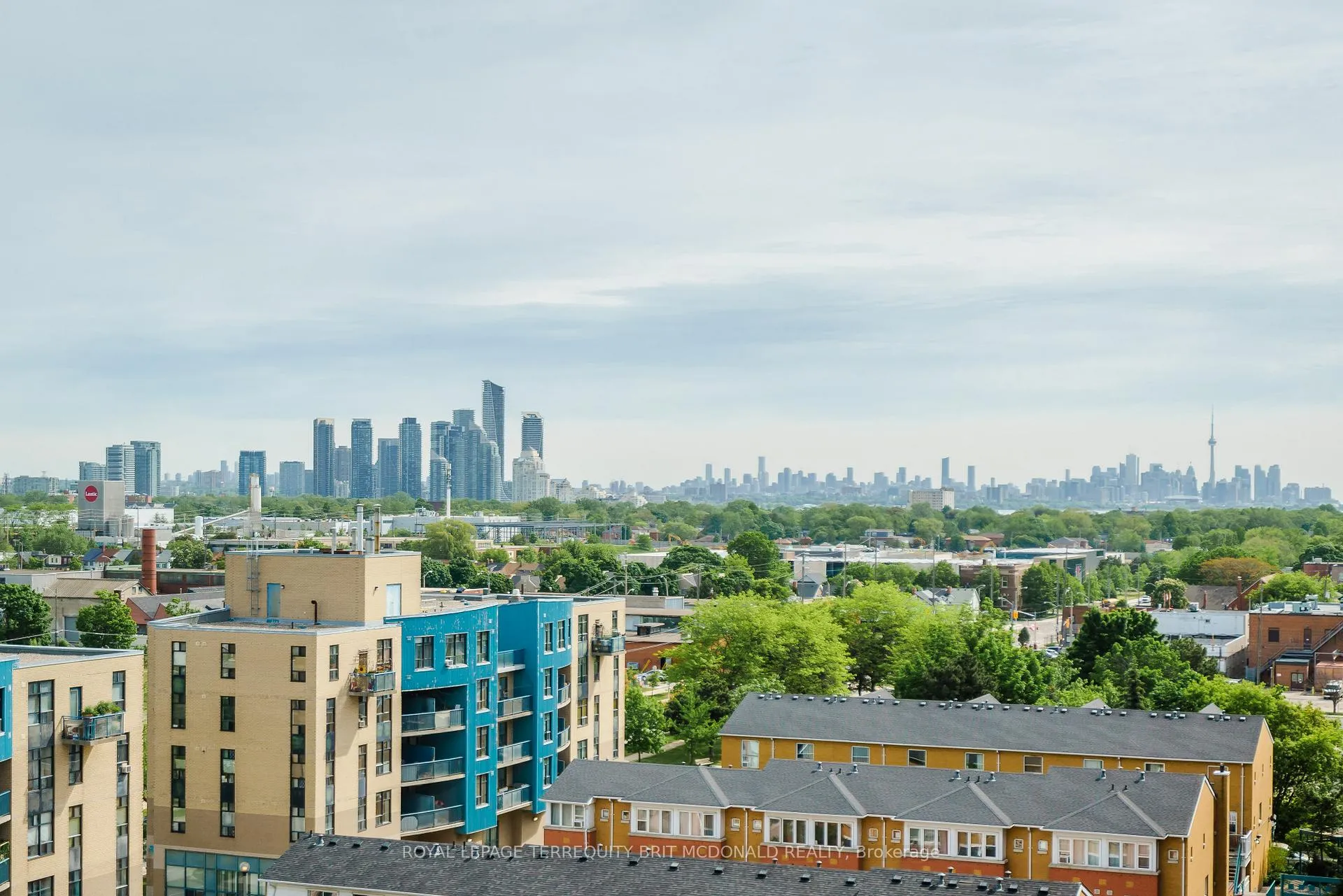 Photo 21 of Unit 1101, 4 Elsinore Path, Etobicoke, New Toronto — HOMEH