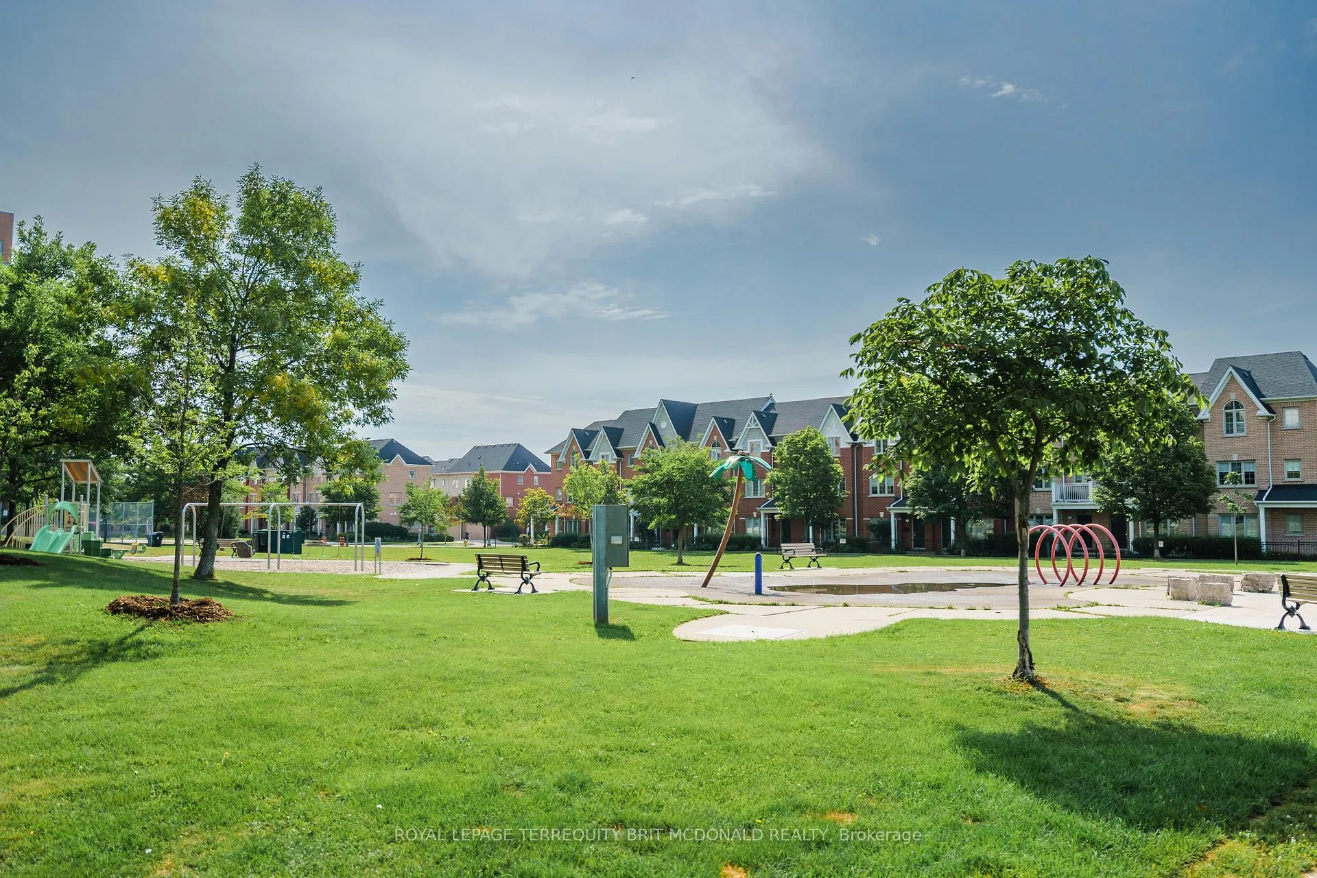 Photo 26 of Unit 1101, 4 Elsinore Path, Etobicoke, New Toronto — HOMEH