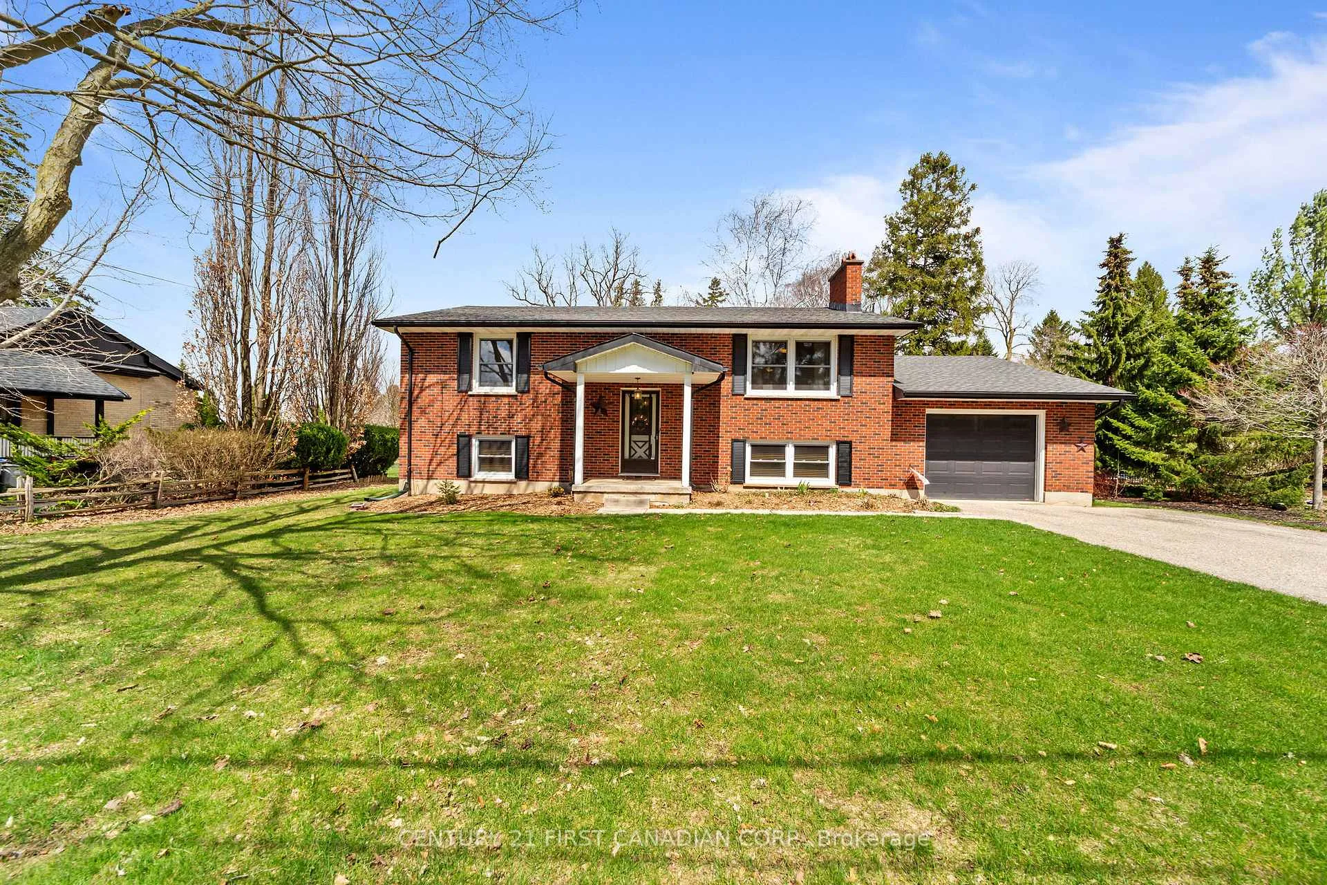 Photo 2 of 180 Church Street, North Middlesex, Ailsa Craig — HOMEH